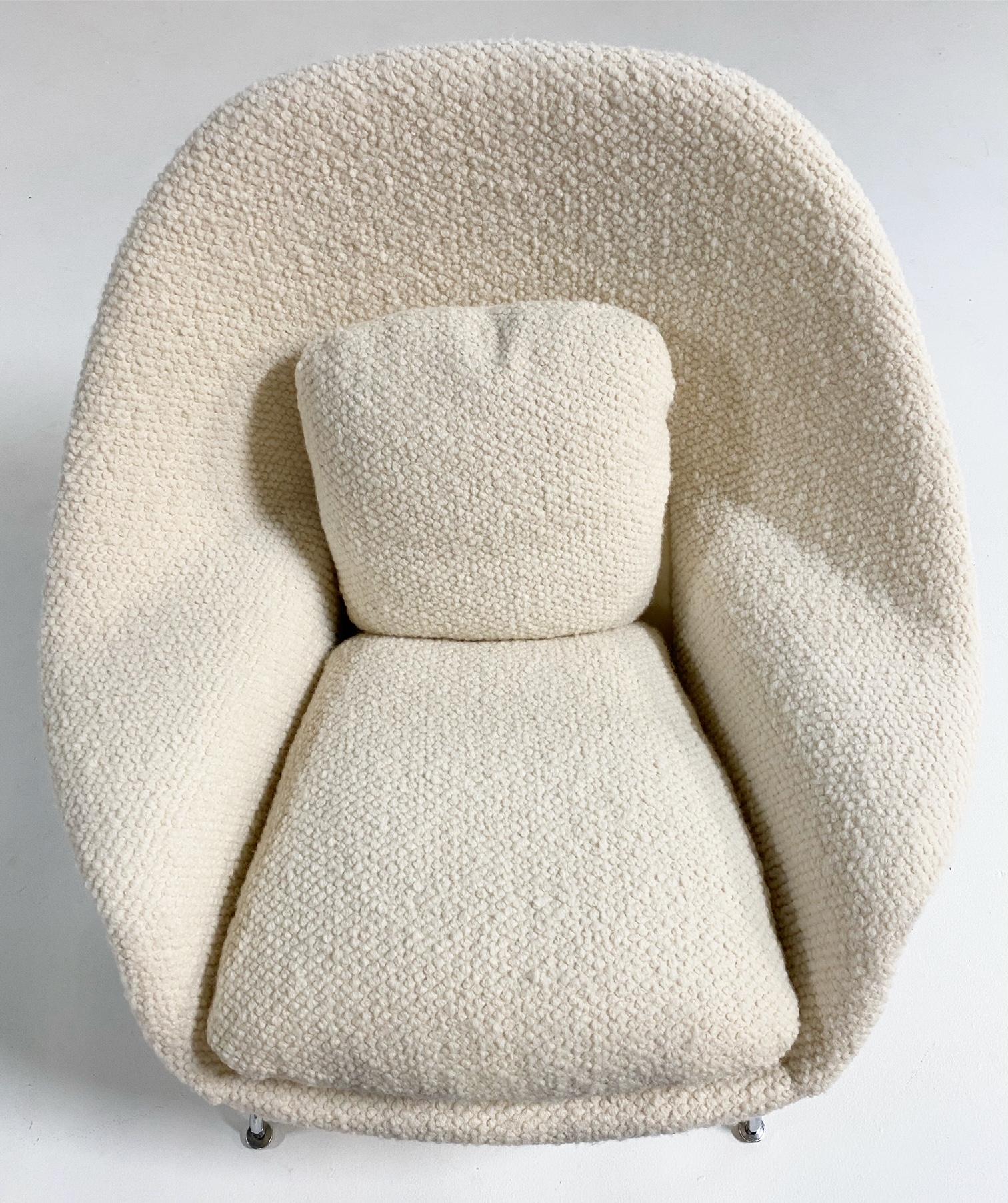 Available now. Ready to ship.

    

“Eero Saarinen designed the groundbreaking Womb chair at Florence Knoll's request for ‘a chair that was like a basket full of pillows - something she could really curl up in.’ This mid-century classic