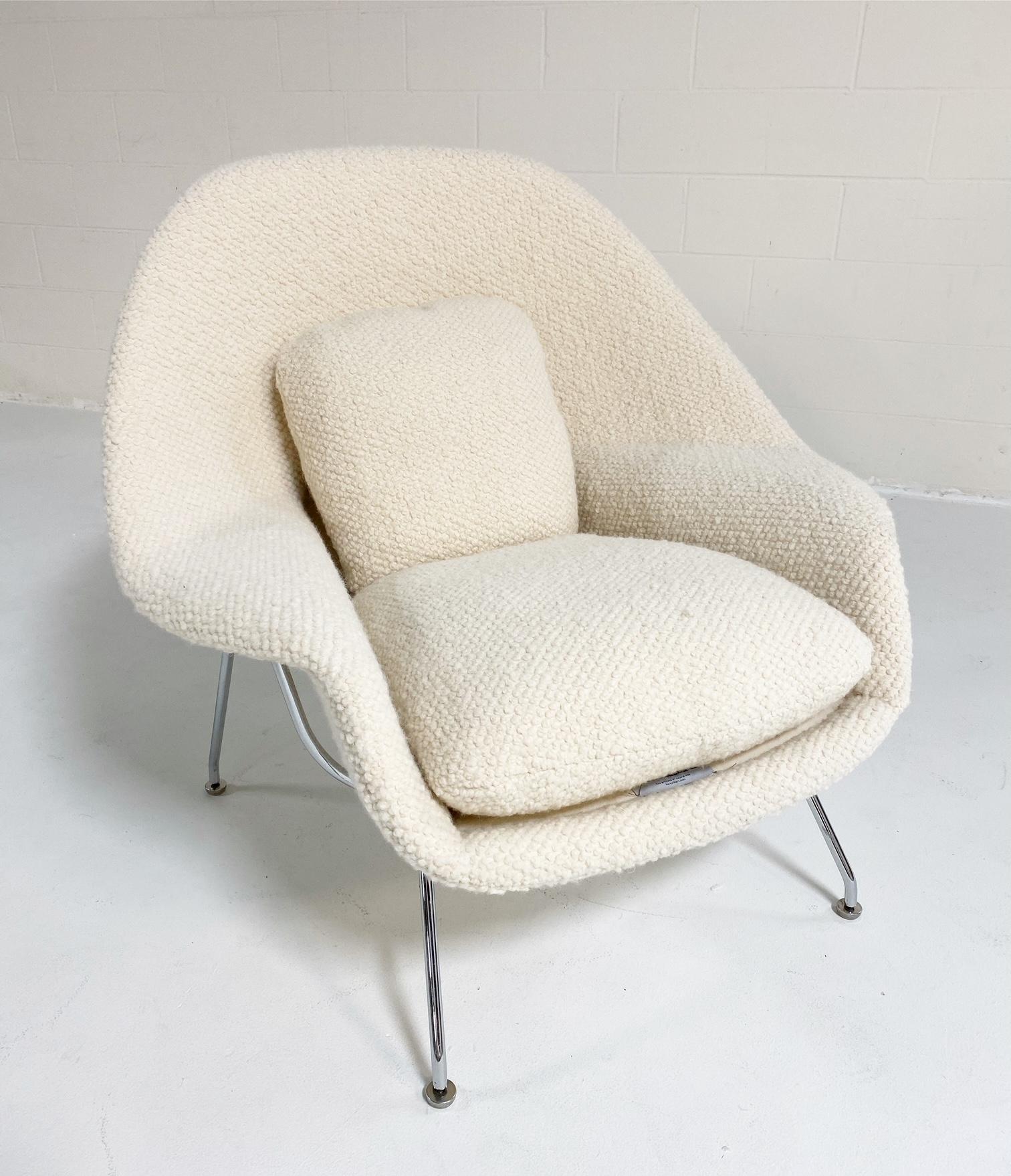 Eero Saarinen Womb Chair and Ottoman in Dedar Boucle In Excellent Condition In SAINT LOUIS, MO