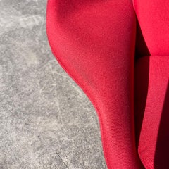 Silla Womb de Eero Saarinen por Knoll