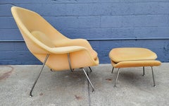 Eero Saarinen Womb Chair & Ottoman Knoll Inc