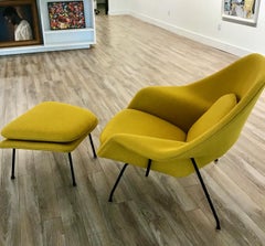 Eero Saarinen Style "Womb" Chair with Ottoman