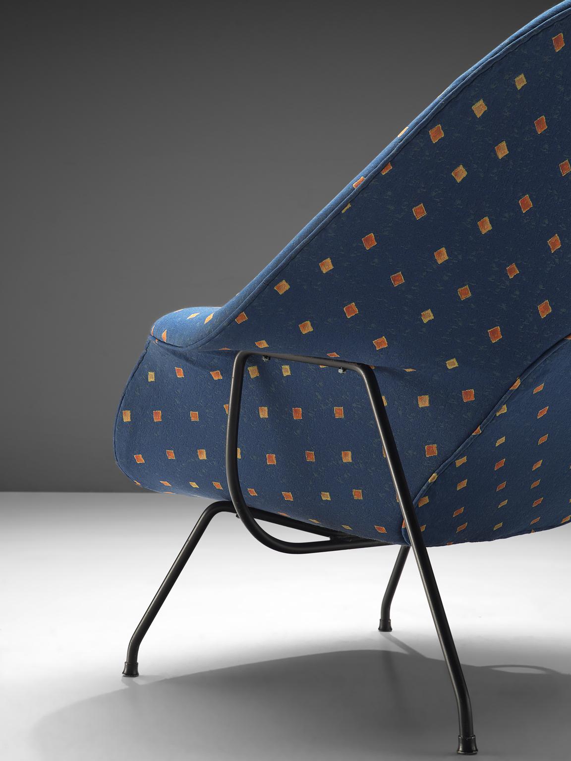 Eero Saarinen 'Womb' Chair with Ottoman in Blue Fabric (Metall)