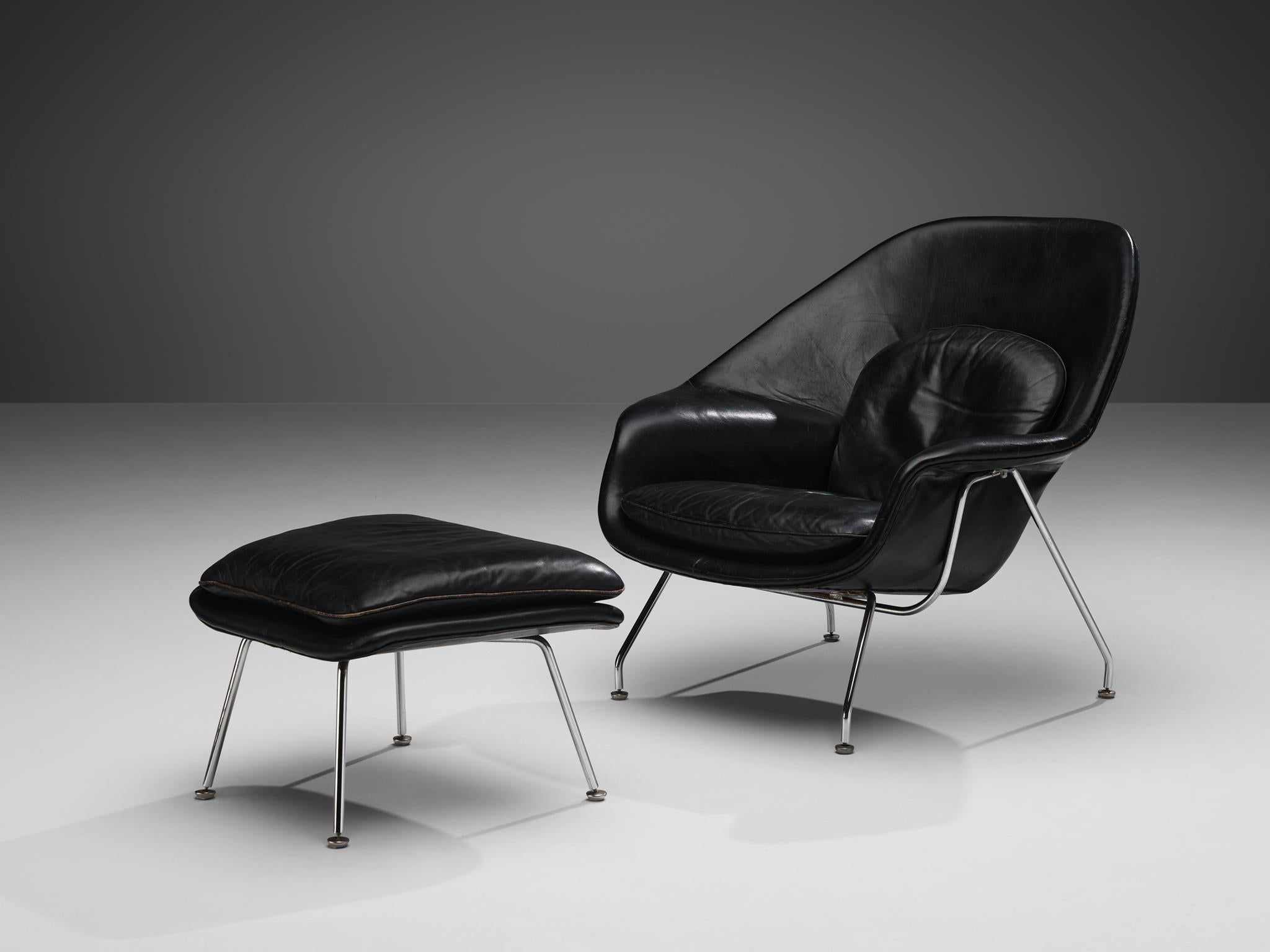 Eero Saarinen for Knoll, 'Womb' chair with ottoman, original leather, polished chrome, United States, design 1948

This shelled, cushioned lounge chair is designed between 1946 and 1948 by Eero Saarinen. The chair was a specific request by Florence