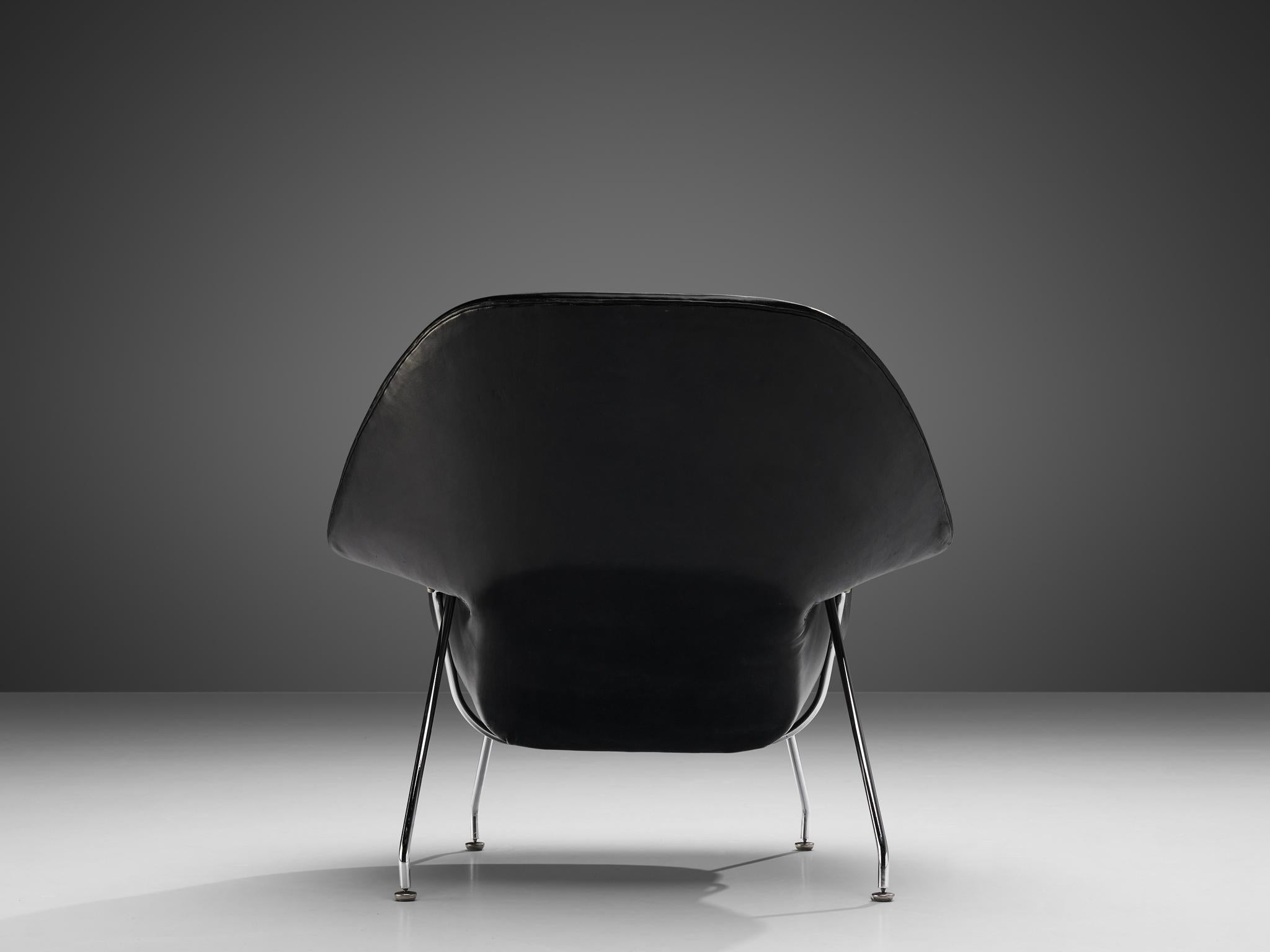 Eero Saarinen 'Womb' Chair with Ottoman in Original Leather 1