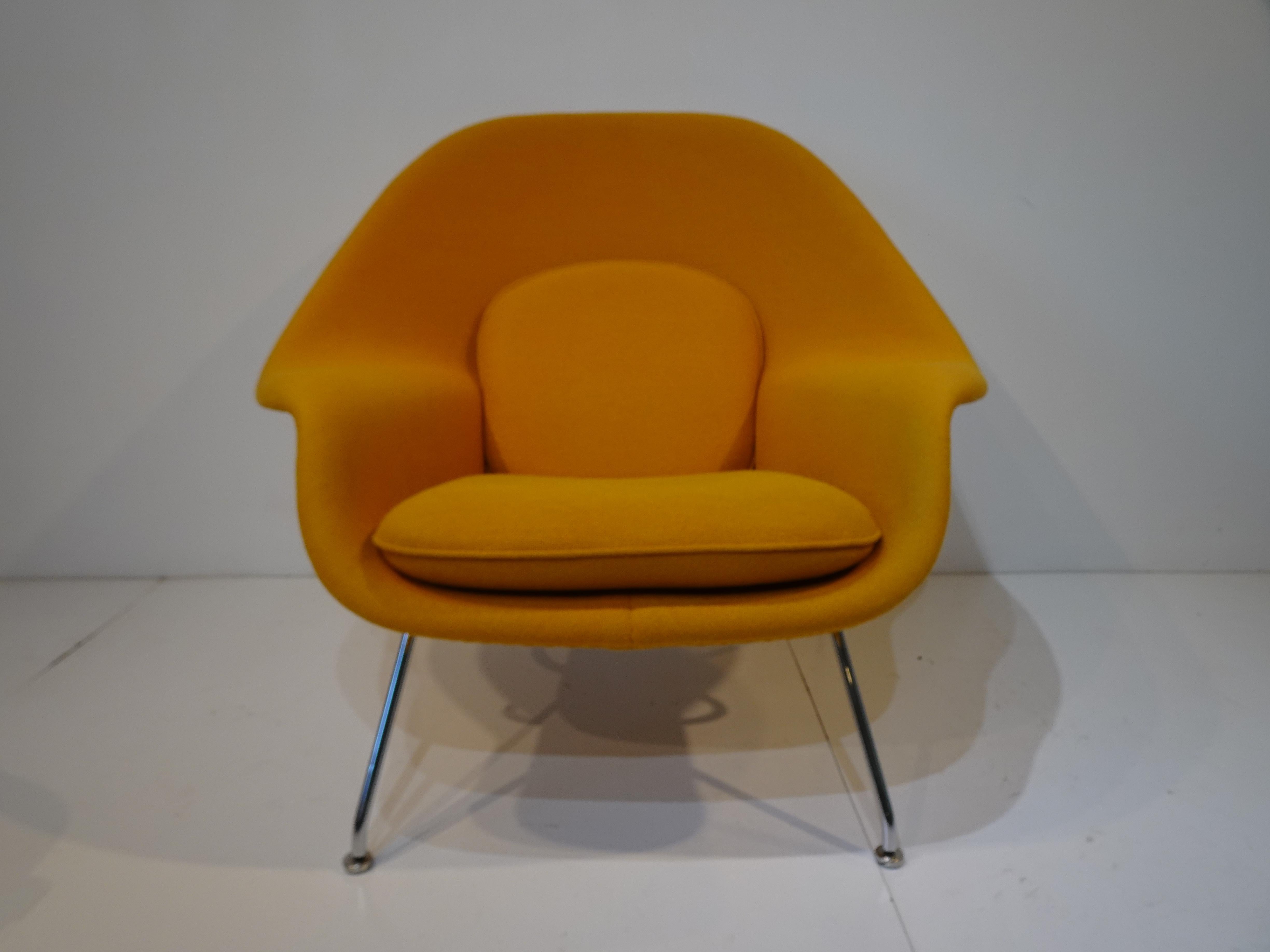 Eero Saarinen Womb Lounge Chair w/ Ottoman for Knoll 4