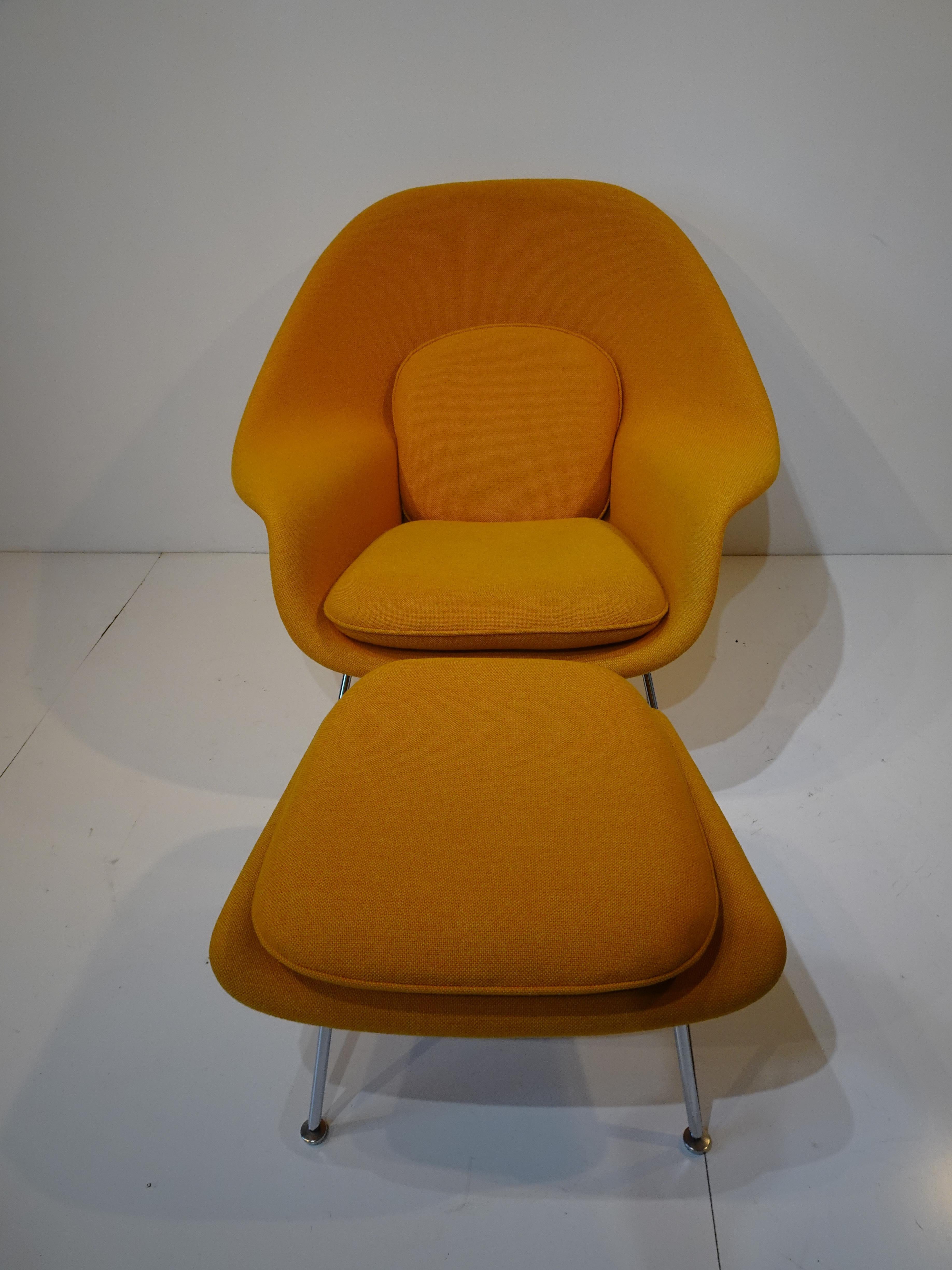 Eero Saarinen Womb Lounge Chair w/ Ottoman for Knoll 6