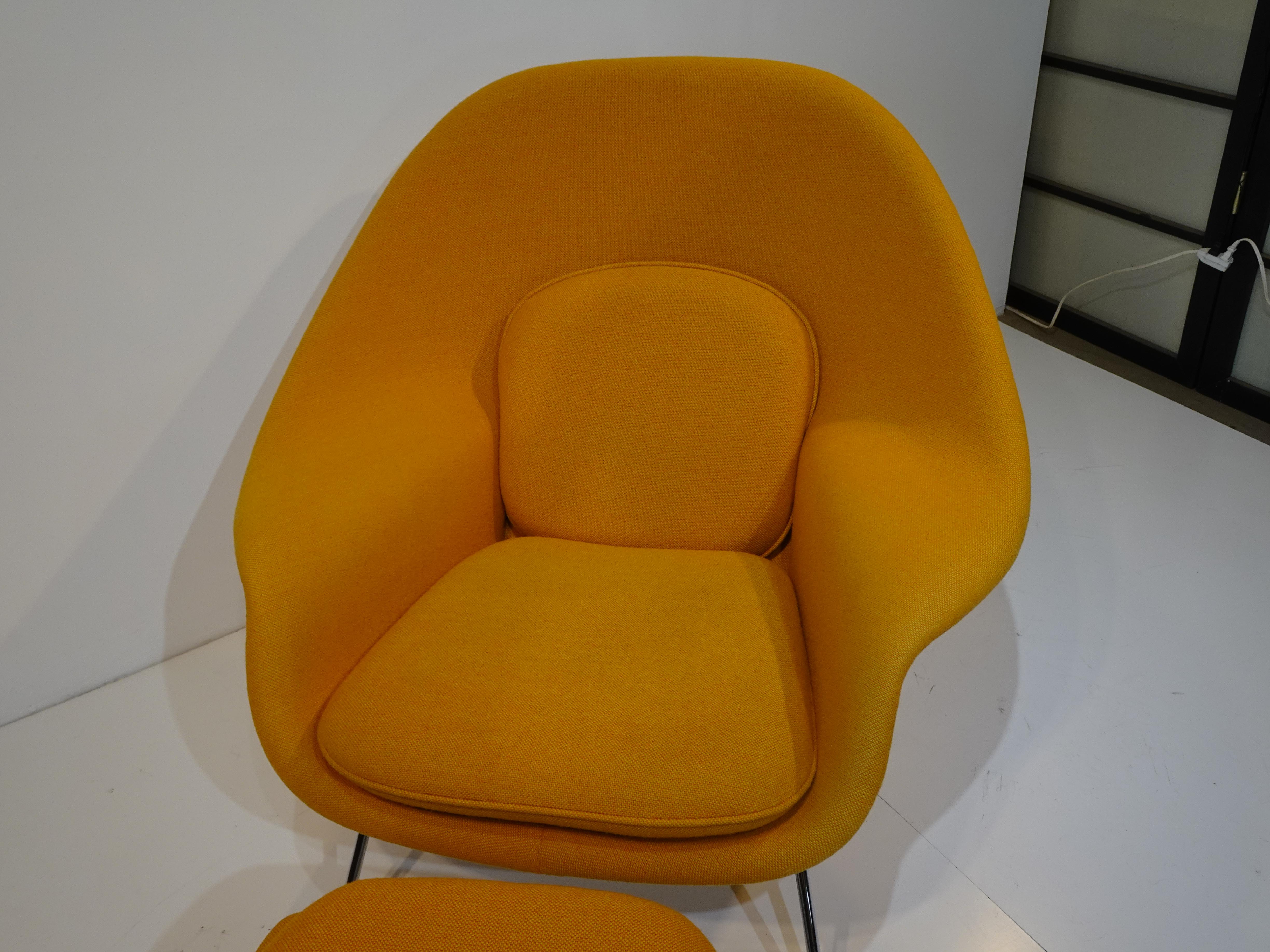 20th Century Eero Saarinen Womb Lounge Chair w/ Ottoman for Knoll