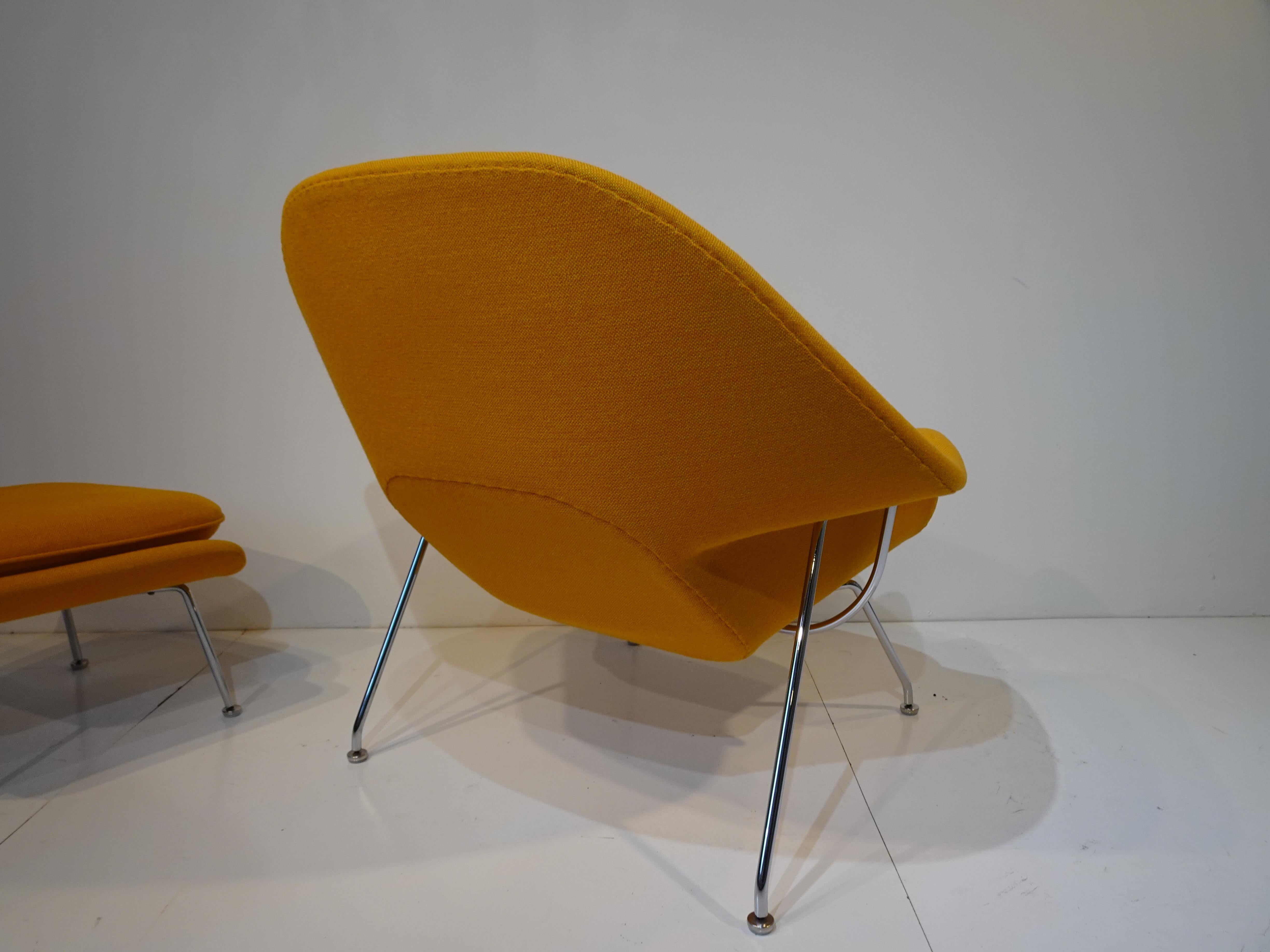 Upholstery Eero Saarinen Womb Lounge Chair w/ Ottoman for Knoll
