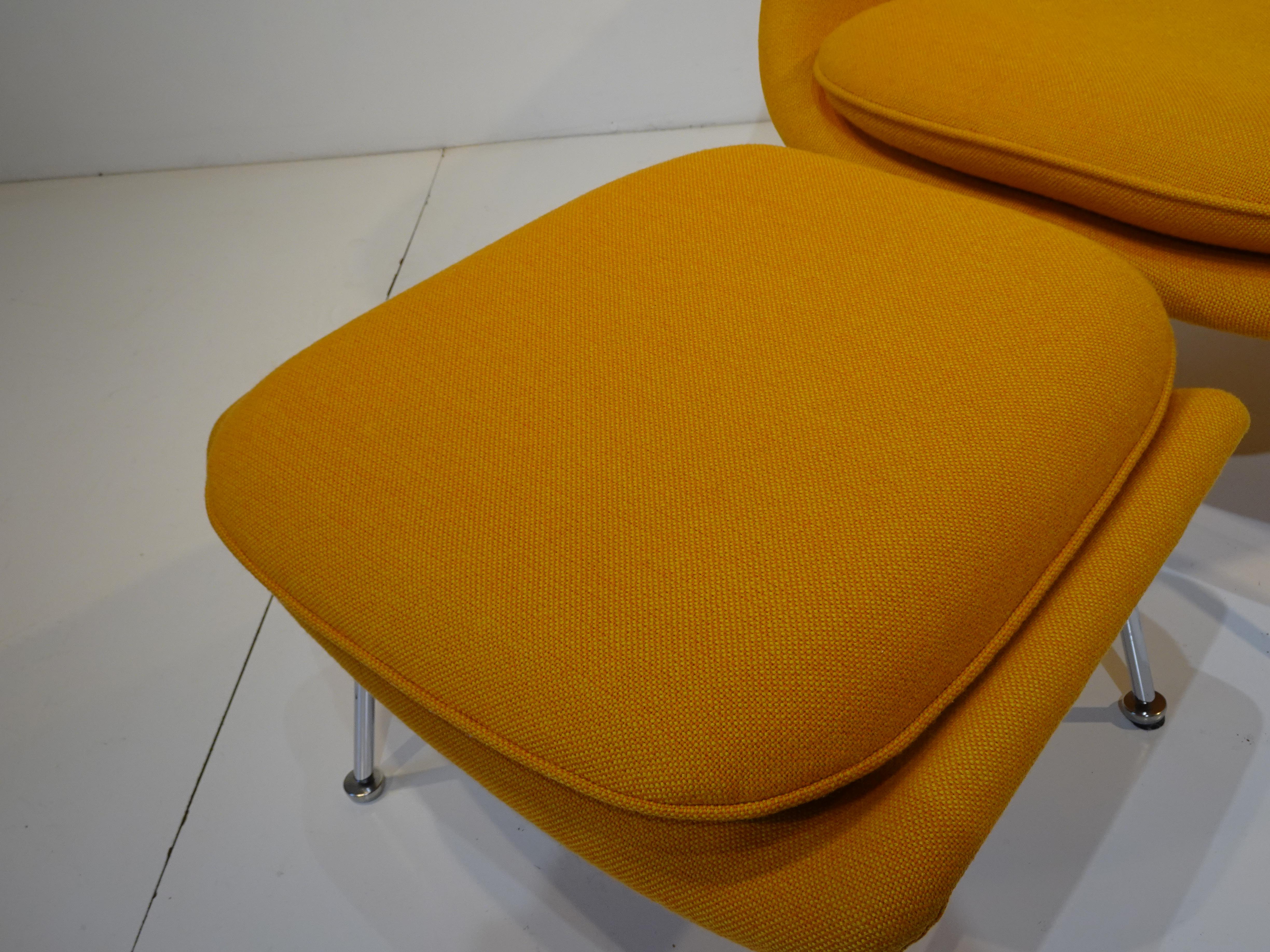 Eero Saarinen Womb Lounge Chair w/ Ottoman for Knoll 1