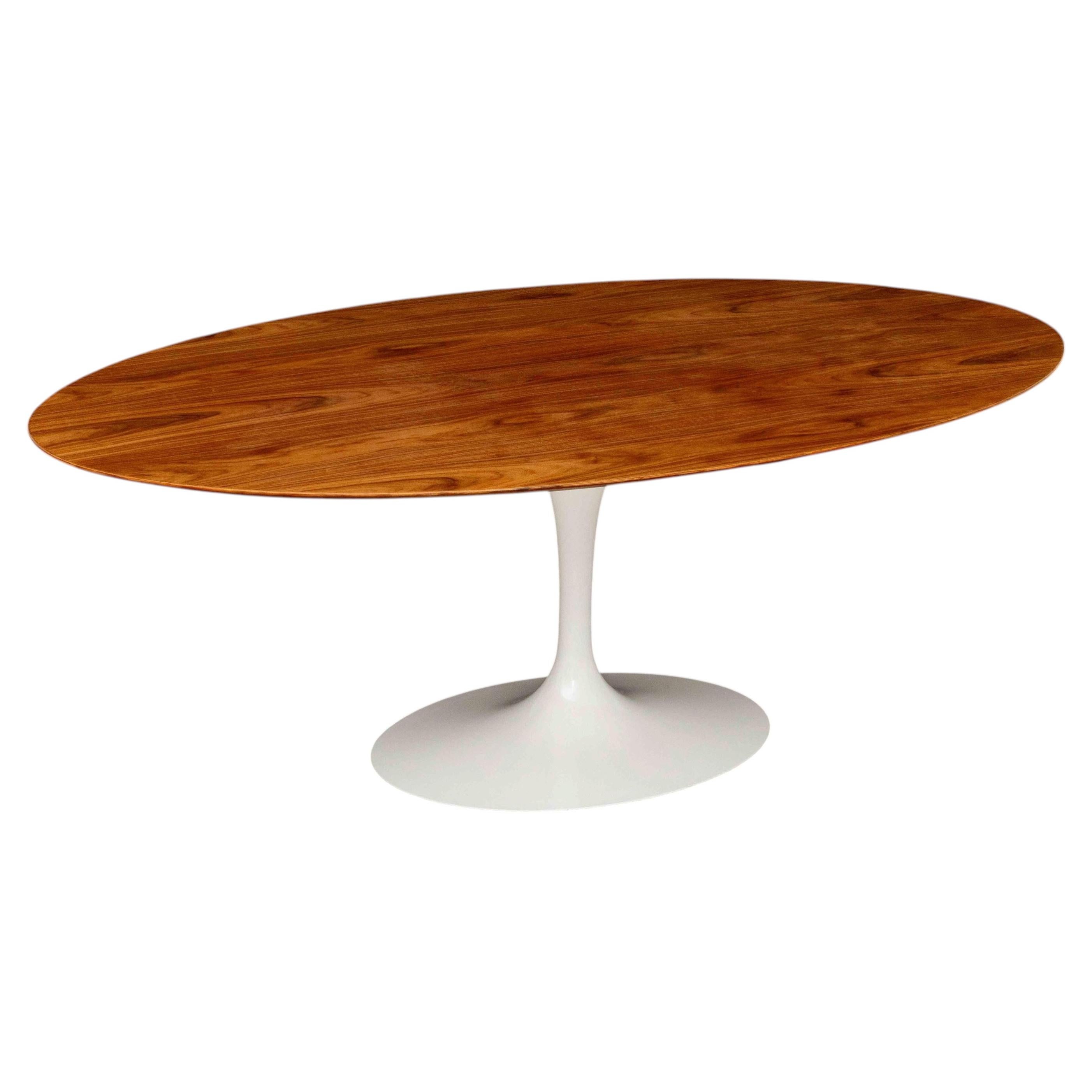 Sockeltisch "Pedestal Table" von Eero Saarinen