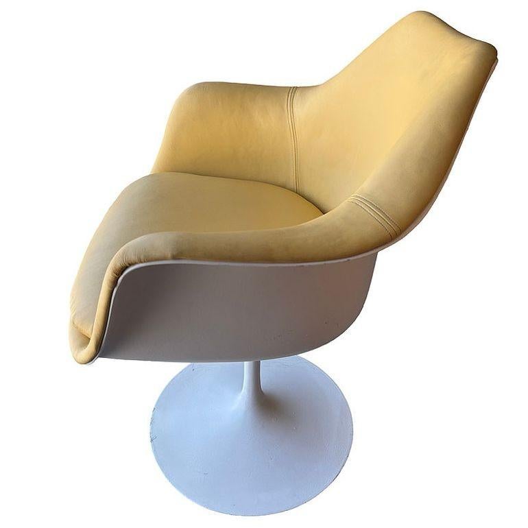 Aluminum Eero Saarinen Yellow Leather Tulip Arm Chair Pedestal Collection by Knoll For Sale
