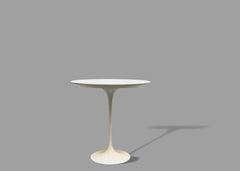 Table basse Tulip blanche, Eero Sarinen pour Knoll, Italie, années 1970