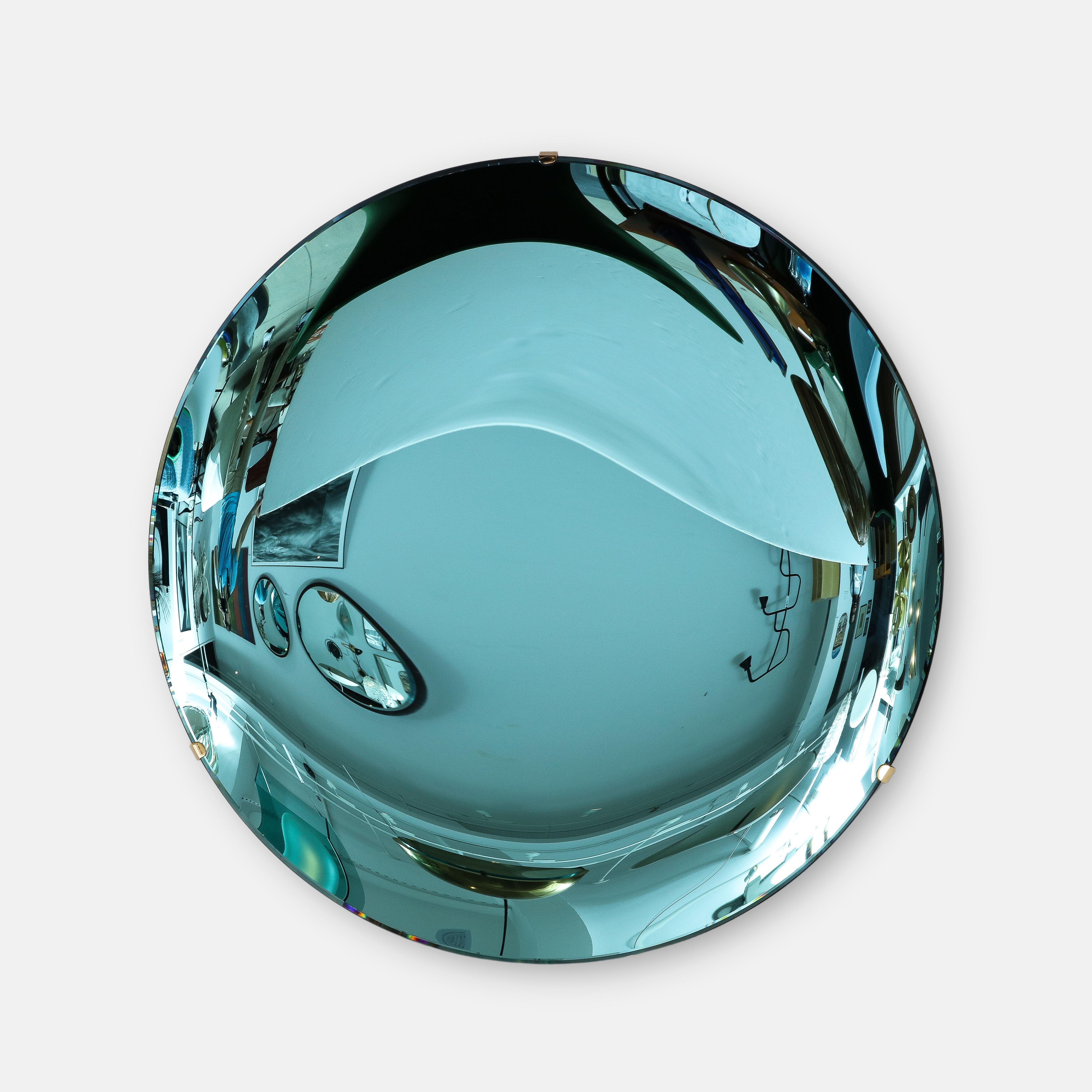 Mid-Century Modern Effetto Vetro Contemporary Custom Sculptural Round Concave Mirror in Azure (miroir rond concave contemporain sur mesure)  en vente
