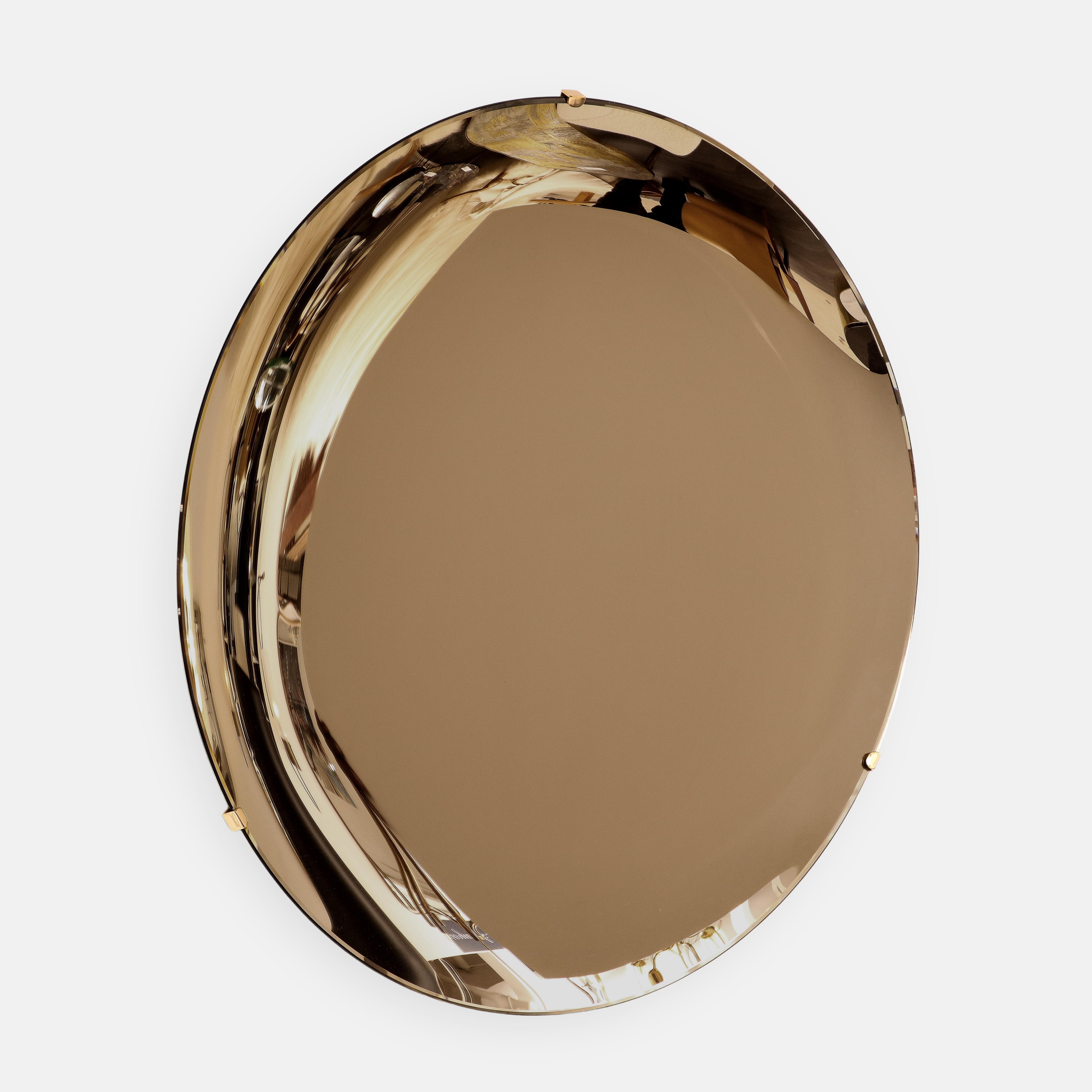 Mid-Century Modern Effetto Vetro Contemporary Custom Sculptural Round Concave Mirror in Bronze (miroir rond concave contemporain sur mesure)  en vente