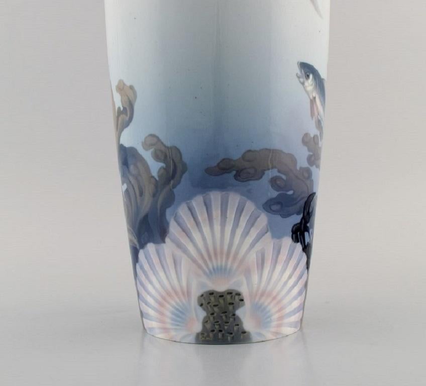 Hand-Painted Effie Hegermann-Lindencrone, Bing & Grøndahl, Large Art Nouveau Porcelain Vase