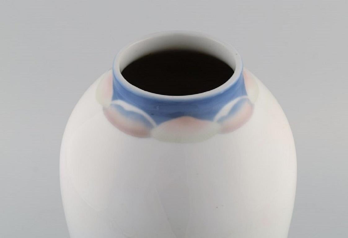 Effie Hegermann-Lindencrone, Bing & Grøndahl, Large Art Nouveau Porcelain Vase 1