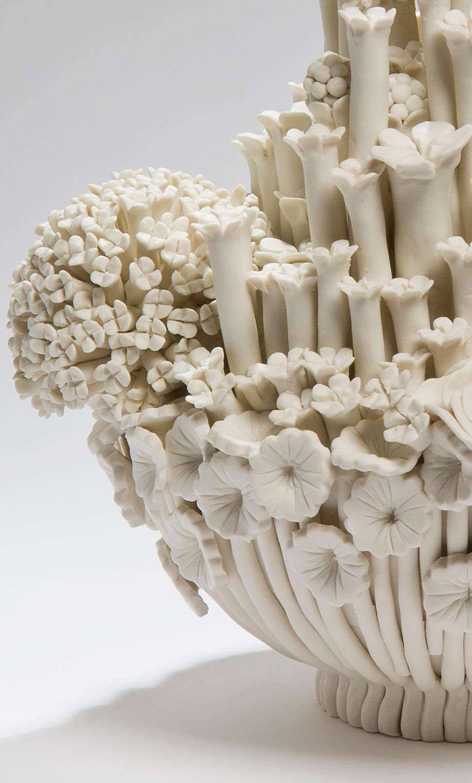 Efflorescence I, a Unique Porcelain Floral Sculpture by Vanessa Hogge In New Condition In London, GB