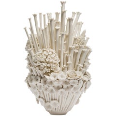 Efflorescence III:: une sculpture florale unique en porcelaine réalisée par Vanessa Hogge