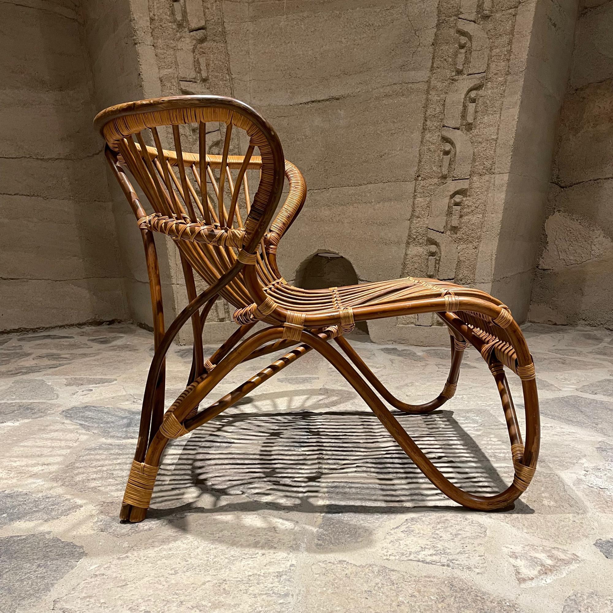 Effortlessly Cool Modernist Viggo Boesen Fox Lounge Chair in Natural Rattan 1936 2