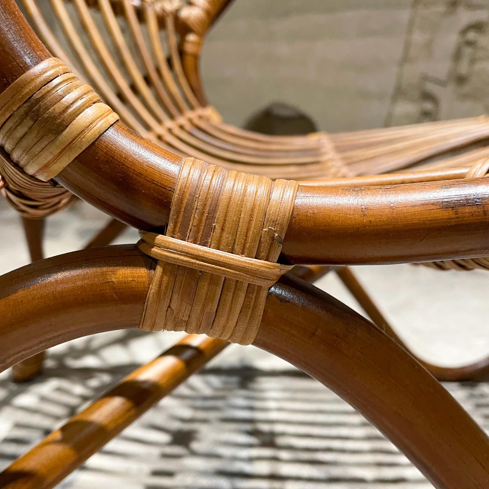Effortlessly Cool Modernist Viggo Boesen Fox Lounge Chair in Natural Rattan 1936 3