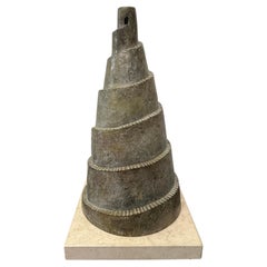 "Recompensa al esfuerzo" Escultura de bronce con base de piedra de Manuela Zervudachi, 2007