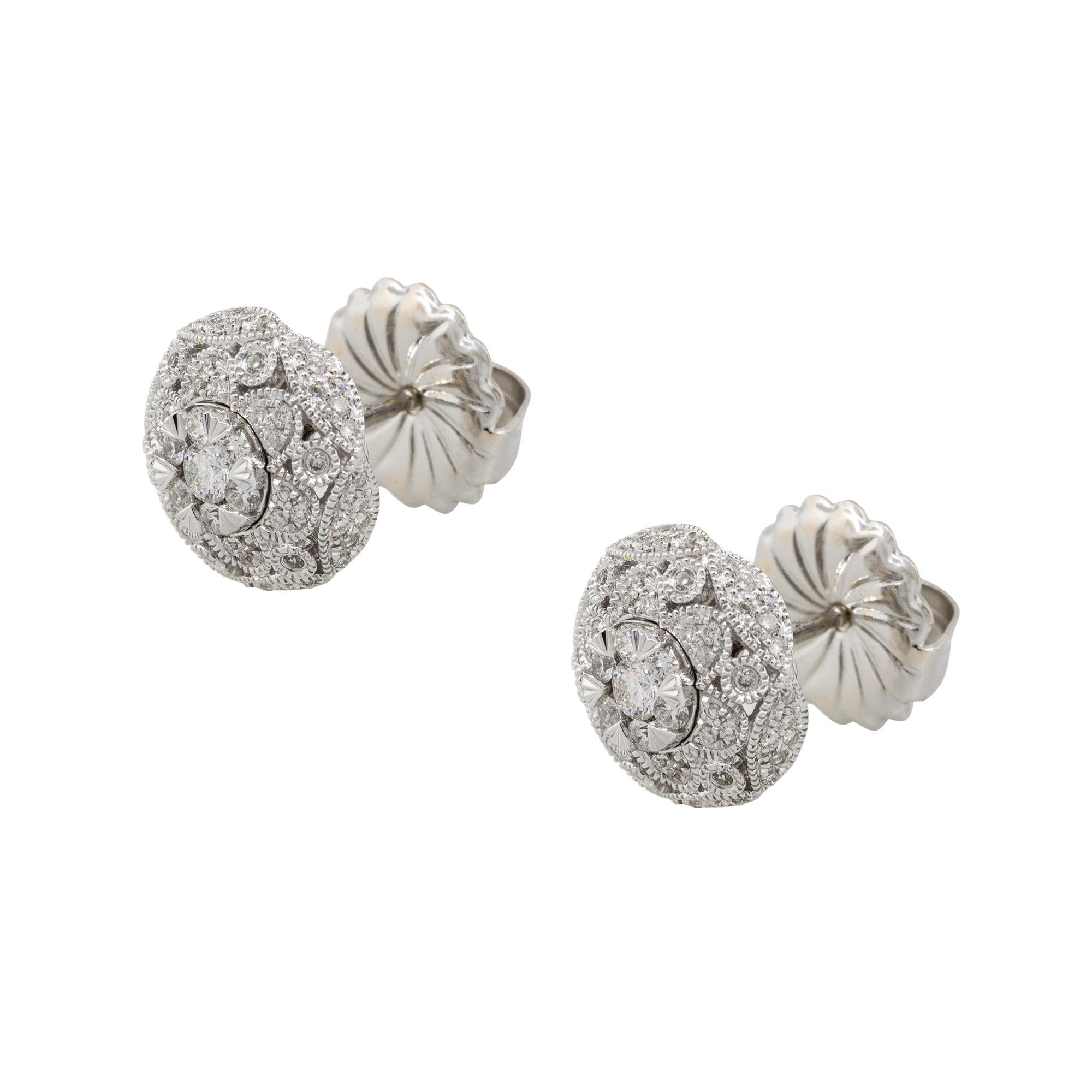 Boucles d'oreilles boutons en or 14 carats avec diamants pavés de 0,50 carat en vente 1