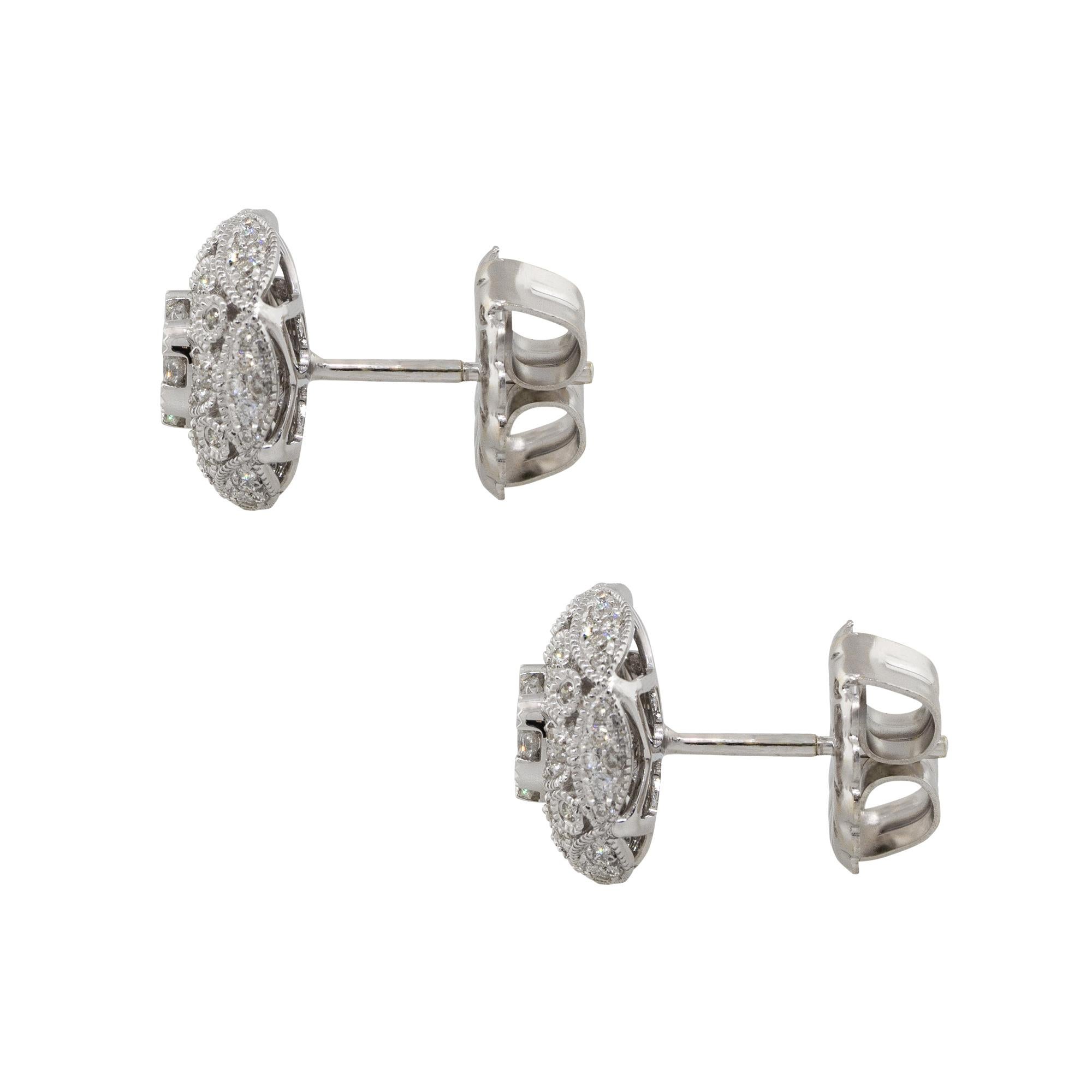 Boucles d'oreilles boutons en or 14 carats avec diamants pavés de 0,50 carat en vente 3