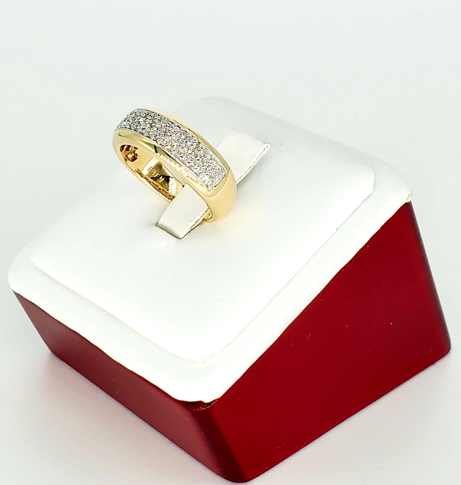 EFFY 1.00 Carat Diamond Encrusted Band Ring 14 Karat Gold In Excellent Condition For Sale In Miami, FL