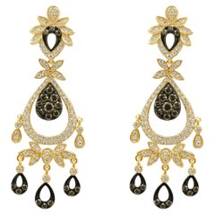 Boucles d'oreilles pendantes Effy en or jaune 14 carats, ornées de diamants bruns et blancs