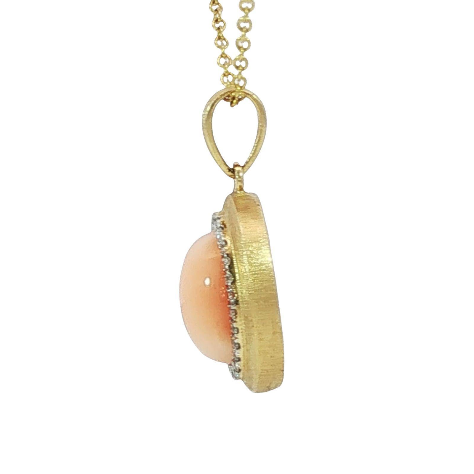 Cabochon Effy 14K Ciondolo di corallo con diamante in oro giallo 18