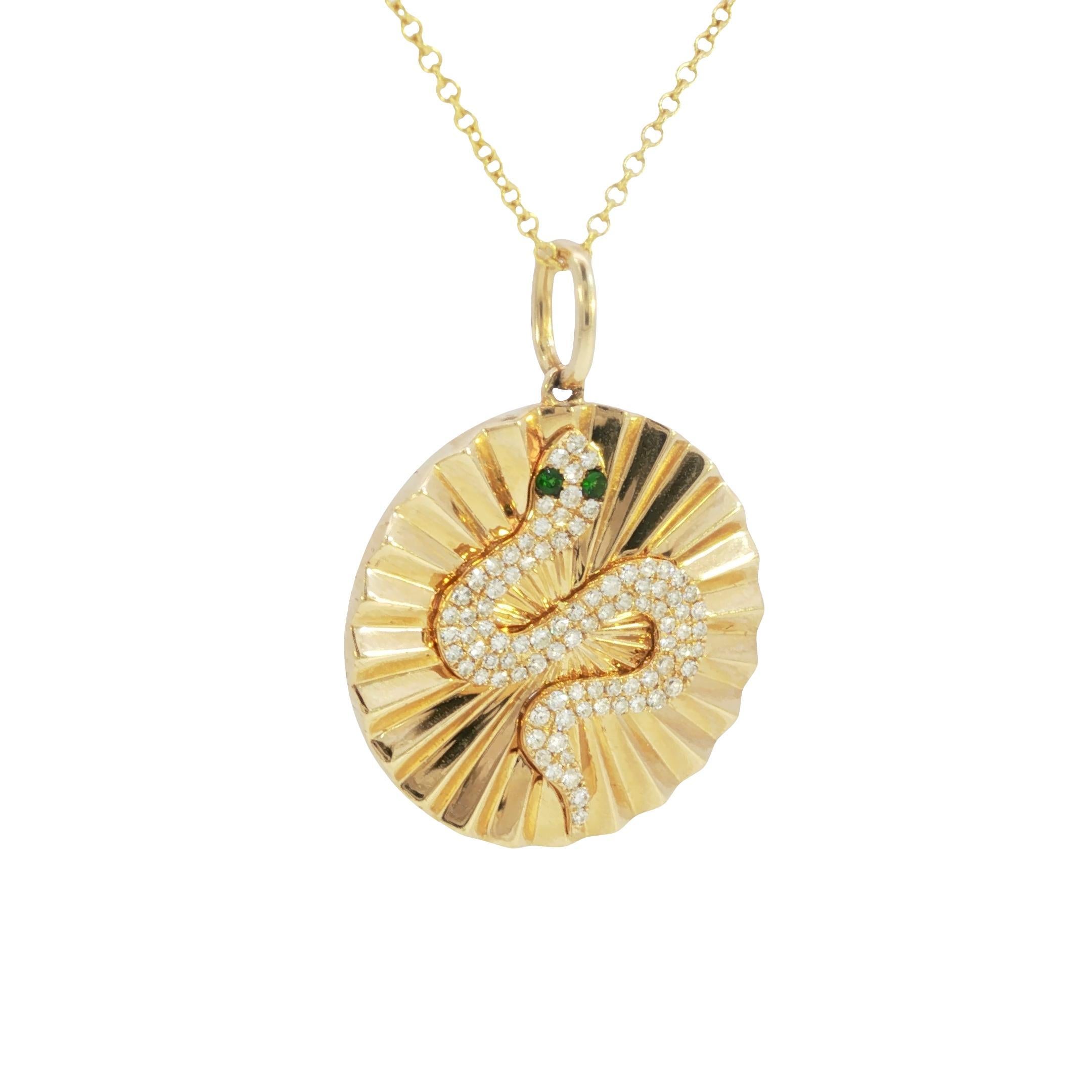 Round Cut Effy 14K Diamond Snake Pendant Necklace Tsavorite Yellow Gold ~0.34ctw For Sale