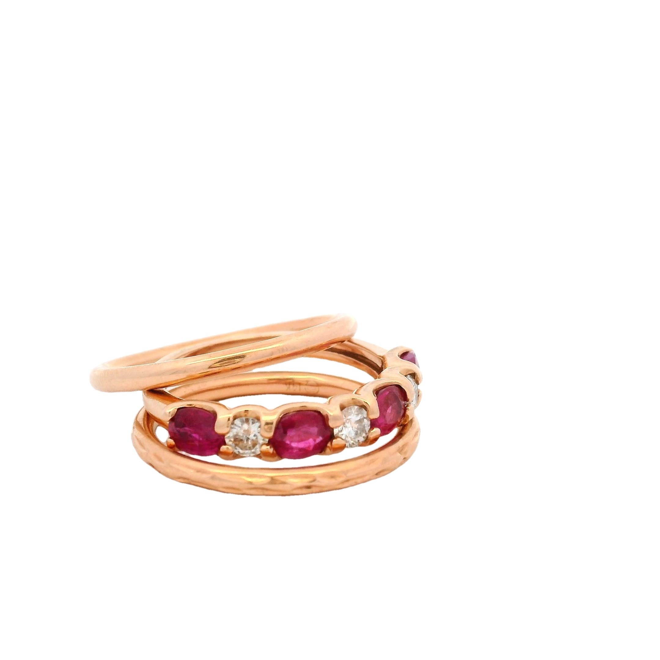 EFFY 14K Rose Gold Rubin & Diamant Ring mit zwei stapelbaren Ringen (Ovalschliff) im Angebot