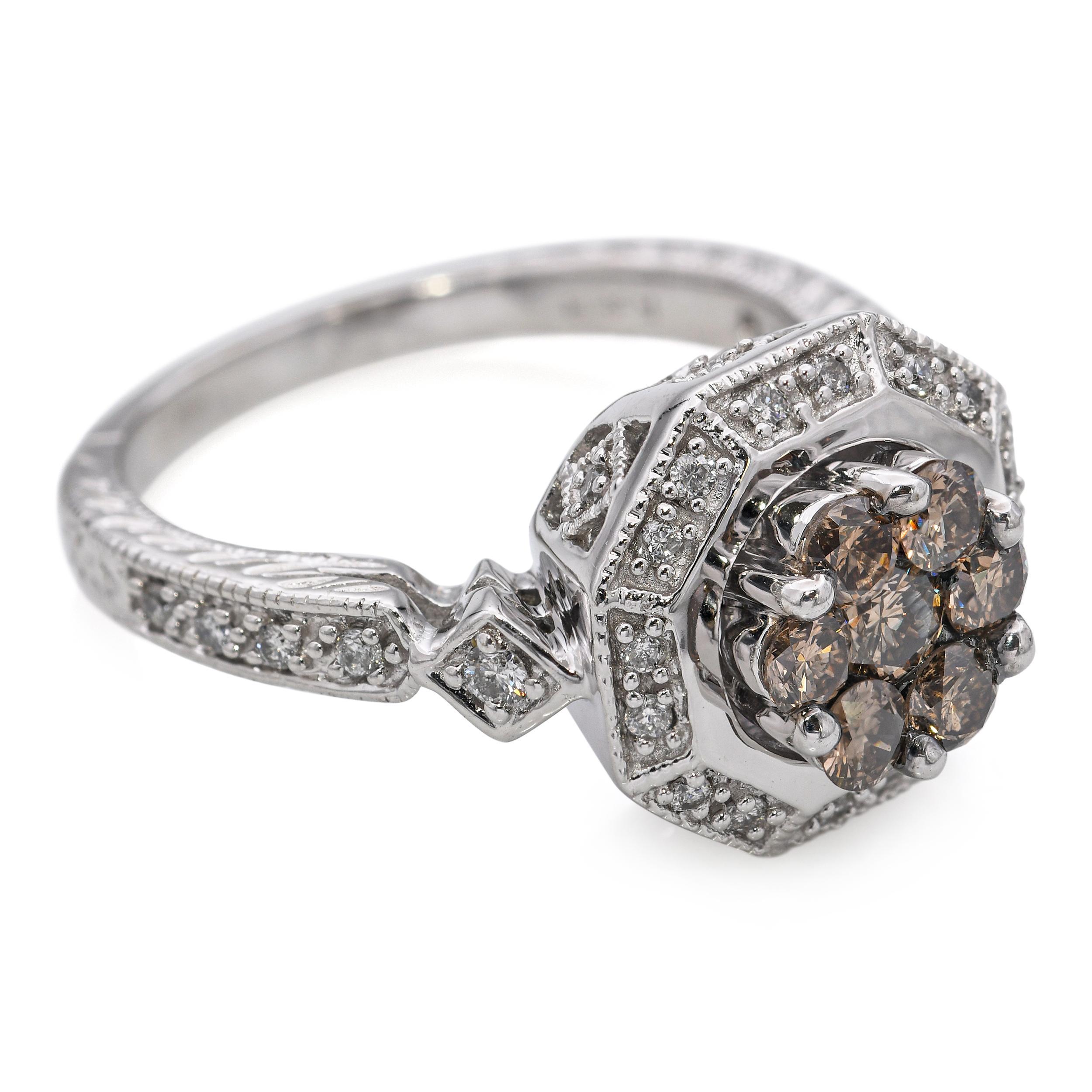 EFFY 14k White Gold 0.95tcw Colored Diamond Cluster Ring For Sale 1