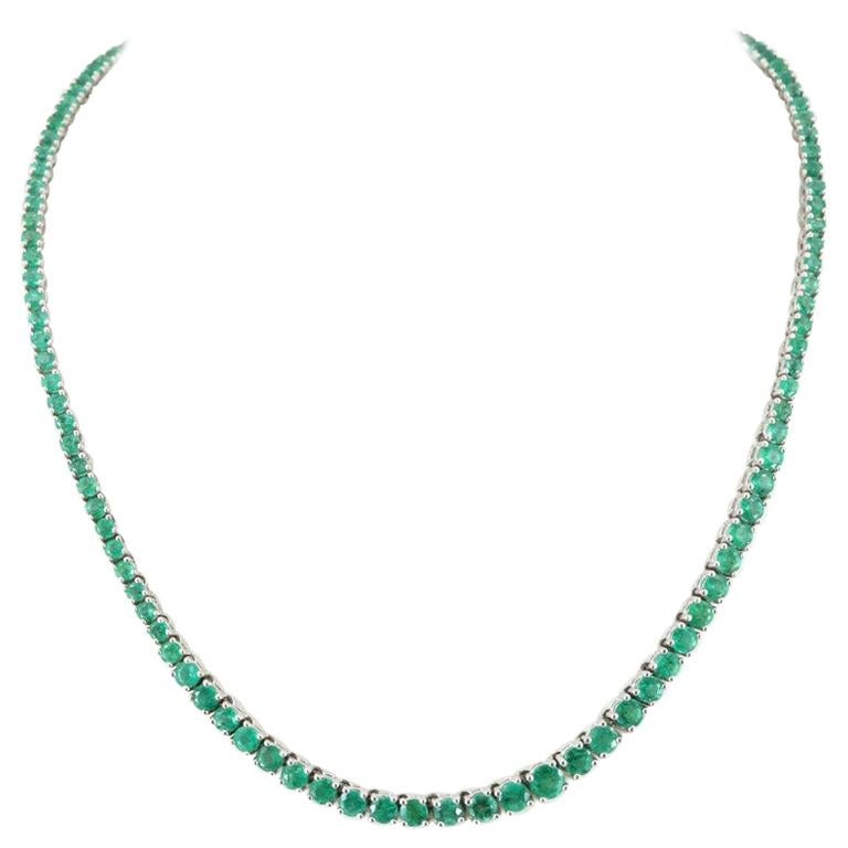 EFFY 14 Karat White Gold 31.50 Carat Emerald Riviera Tennis Necklace