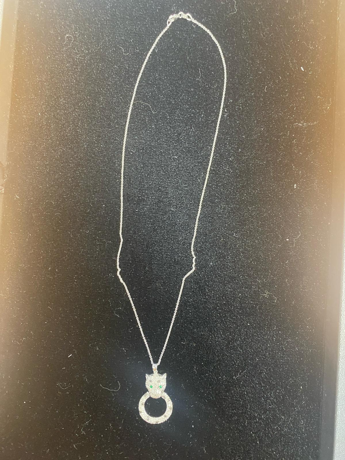 Moderne Effy Pendentif cercle panthère en or blanc 14 carats avec pierres précieuses de 0,82 carat, 17 pouces en vente