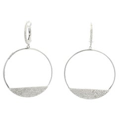 Effy Pendants d'oreilles en or blanc 14 carats avec diamants sertis en pavé