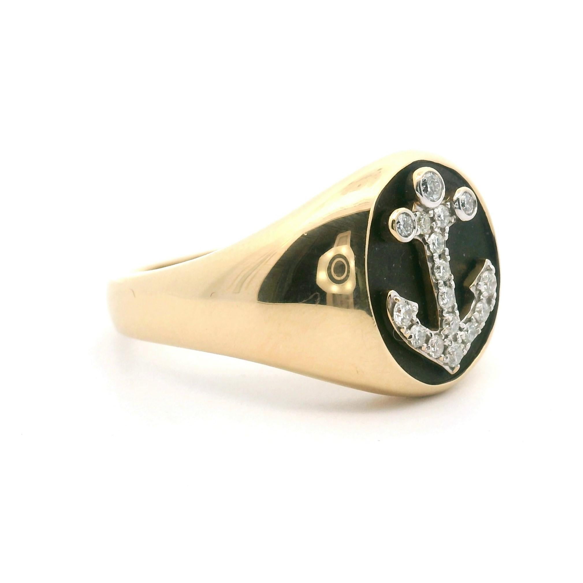 Effy 14k Yellow Gold Black Enamel and Diamond Men's Anchor Motif Ring Size 12 In Good Condition In Guilford, CT