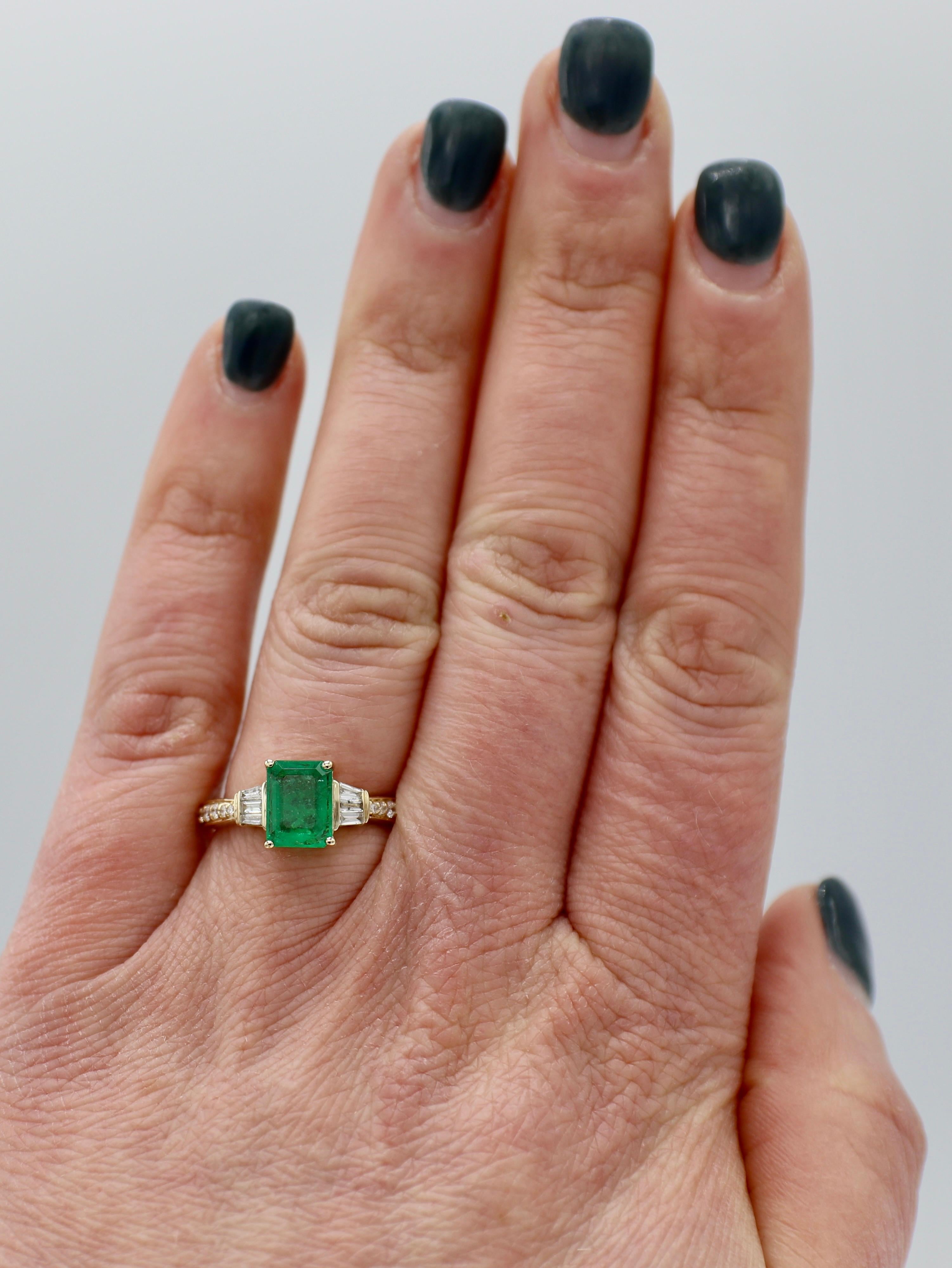 Effy 14 Karat Yellow Gold Emerald and Diamond Cocktail Ring In Excellent Condition In  Baltimore, MD
