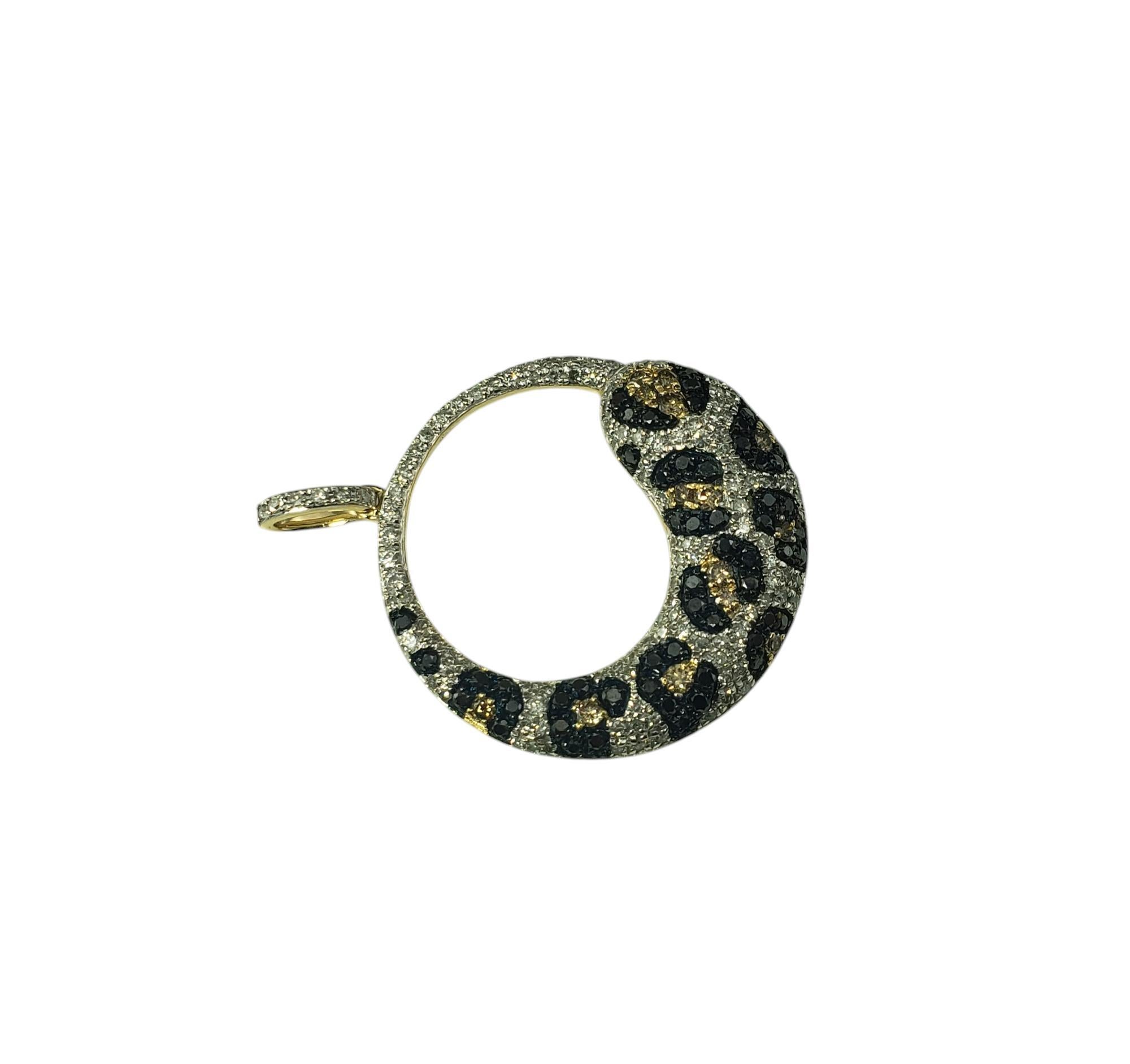 Effy 14K Yellow Gold Multi Color Diamond Panther Print Pendant

This striking 14K yellow gold pendant features a stunning array of black, white and champagne diamonds set in a captivating panther print design.

Approximate total diamond weight: 0.5