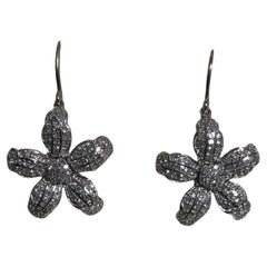 EFFY 18K White Gold 0.97 Carat Diamond Fashion Earrings Flower Lily New