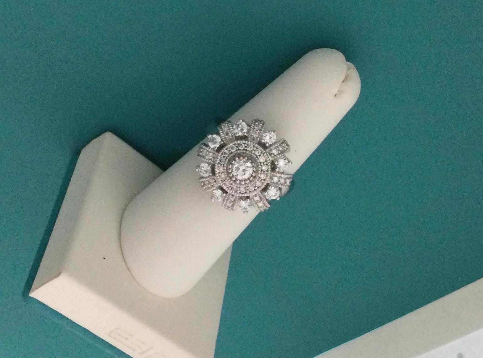 Artisan EFFY 18K White Gold 1.03 Carat Diamond Fashion Statement Ring Flower Crown New For Sale