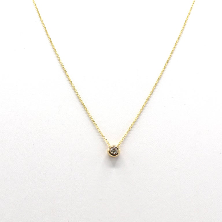 Effy .20 Carat Bezel Set Diamond Yellow Gold Pendant Drop Necklace In Excellent Condition For Sale In  Baltimore, MD