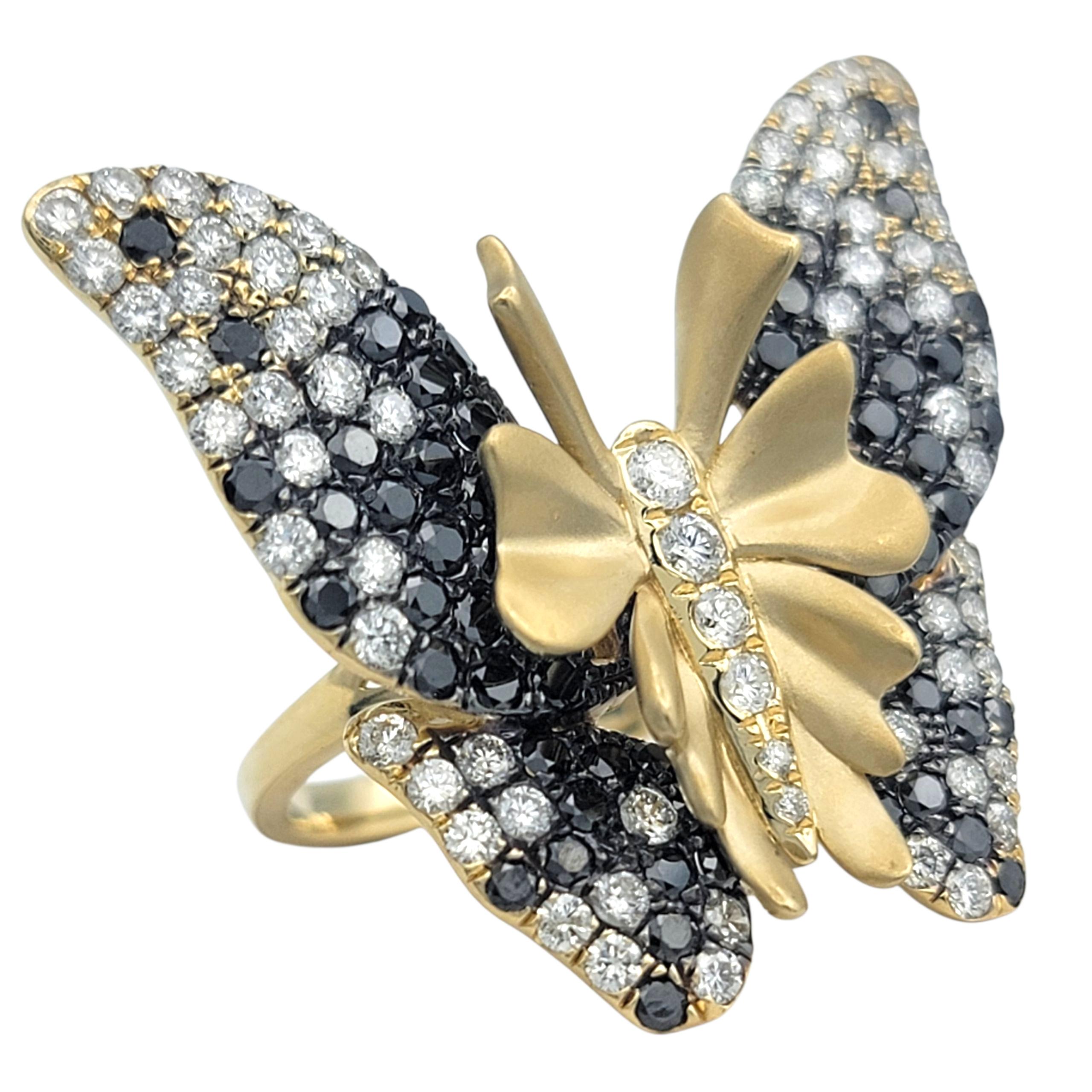 Contemporain Effy - Bague cocktail papillon en or jaune 14 carats avec diamants noirs et blancs en vente