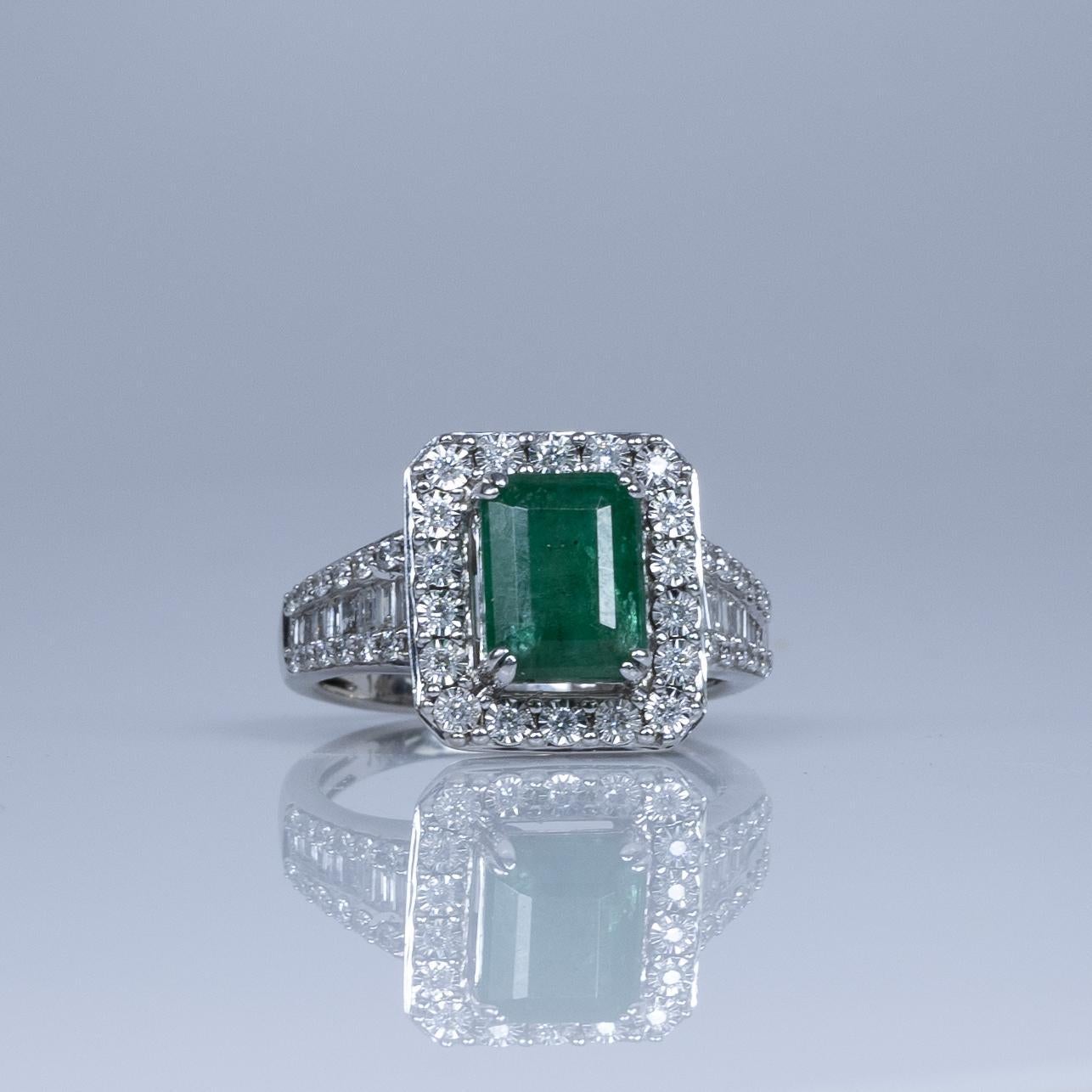 Prepare to be captivated by the striking beauty of this remarkable creation from EFFY. Meticulously crafted in 14K white gold, this exquisite cocktail ring demands attention from every angle. The shanks are adorned with a mesmerizing array of