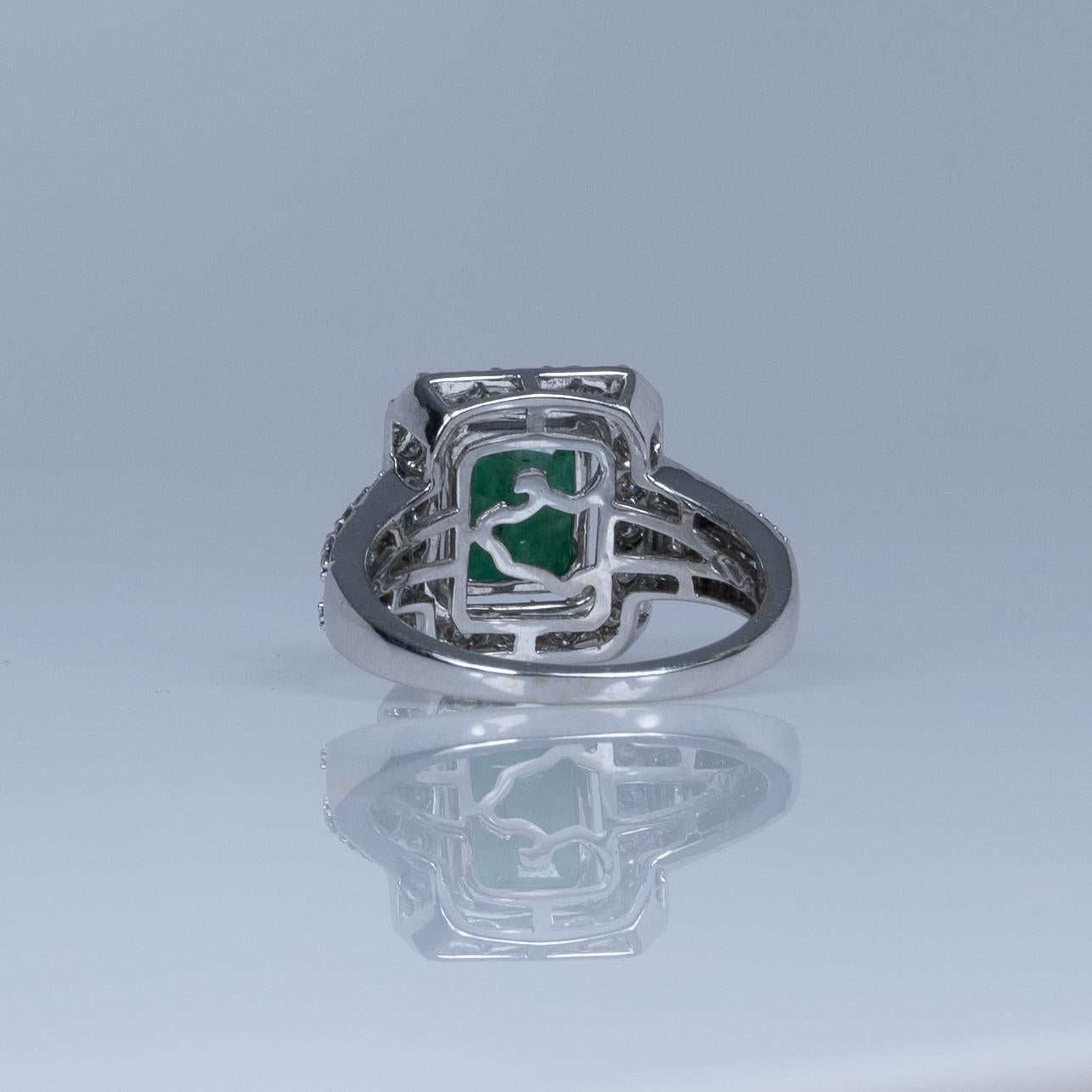 EFFY Bold 14K White Gold Emerald Cut Green Emerald and Square Diamond Halo In Good Condition In Addison, TX