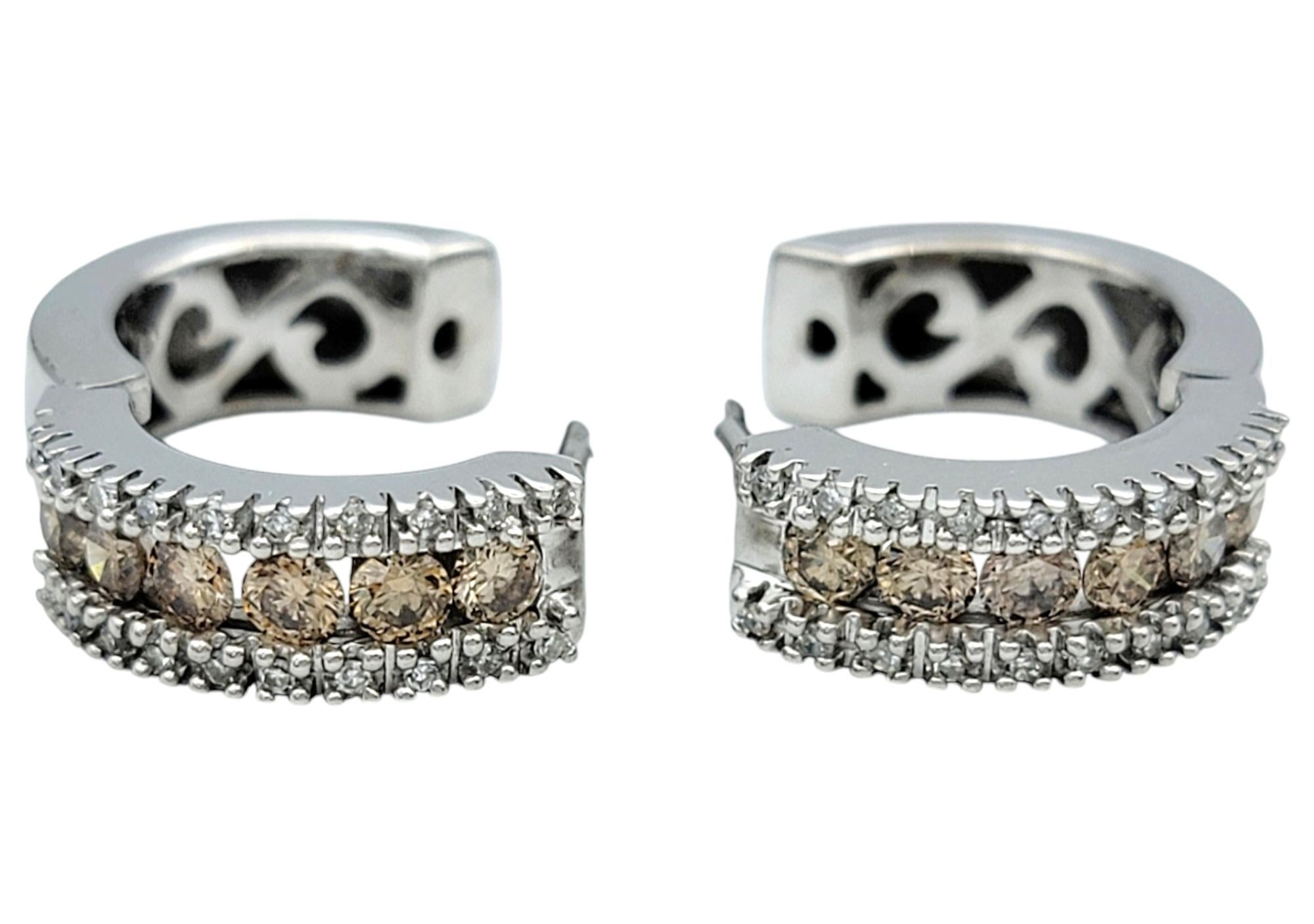 Donna Effy Orecchini a cerchio con diamante bianco e champagne in oro bianco 14 carati in vendita