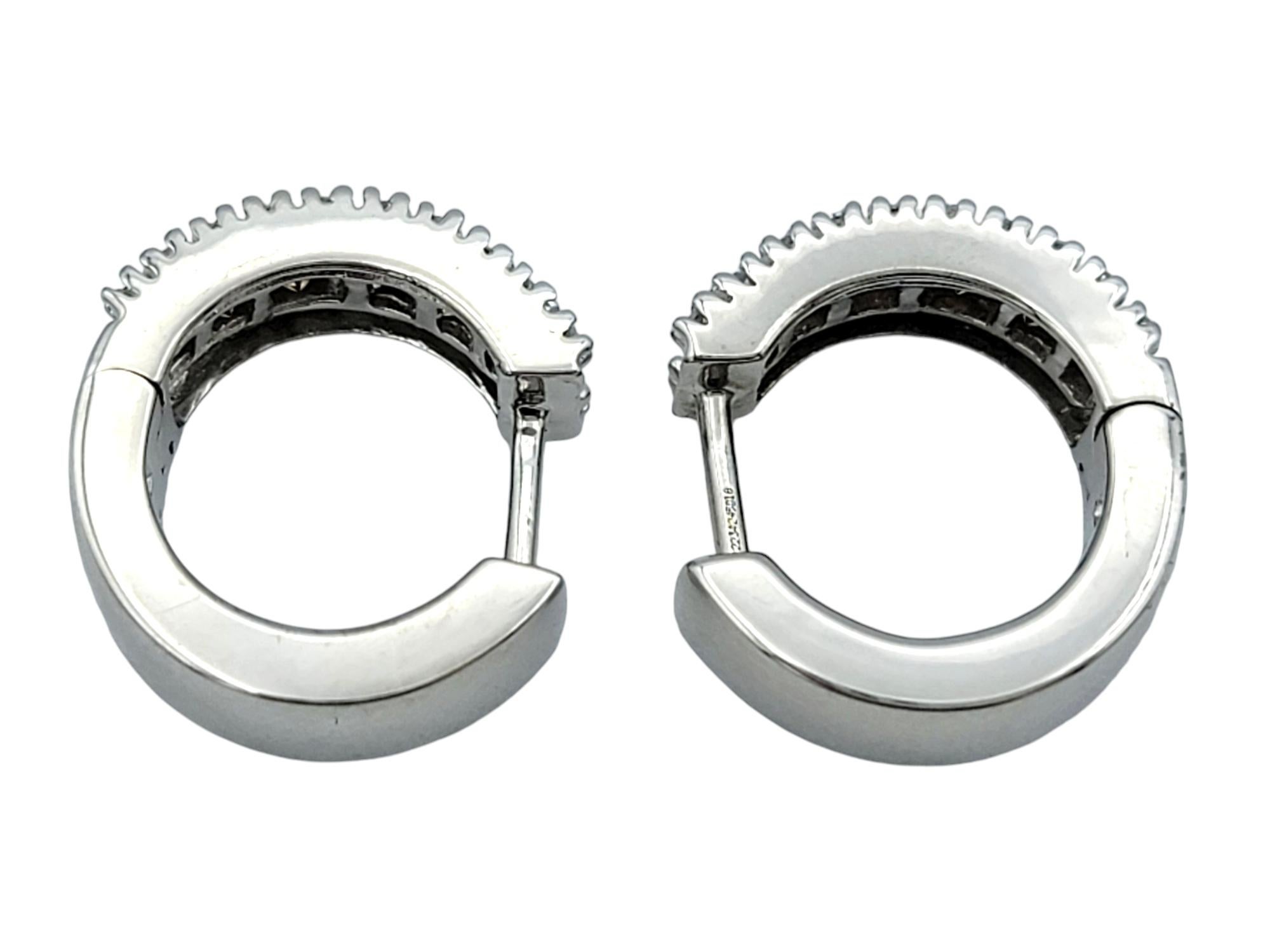 Effy Orecchini a cerchio con diamante bianco e champagne in oro bianco 14 carati in vendita 2