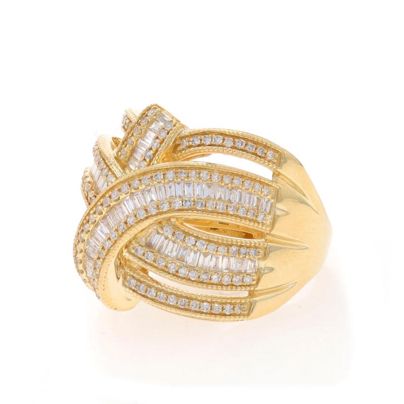 Effy Anello Cocktail con Cluster di Diamanti in Oro Giallo 14k Baguette SingleCut .87ctw Sz7 In condizioni ottime in vendita a Greensboro, NC