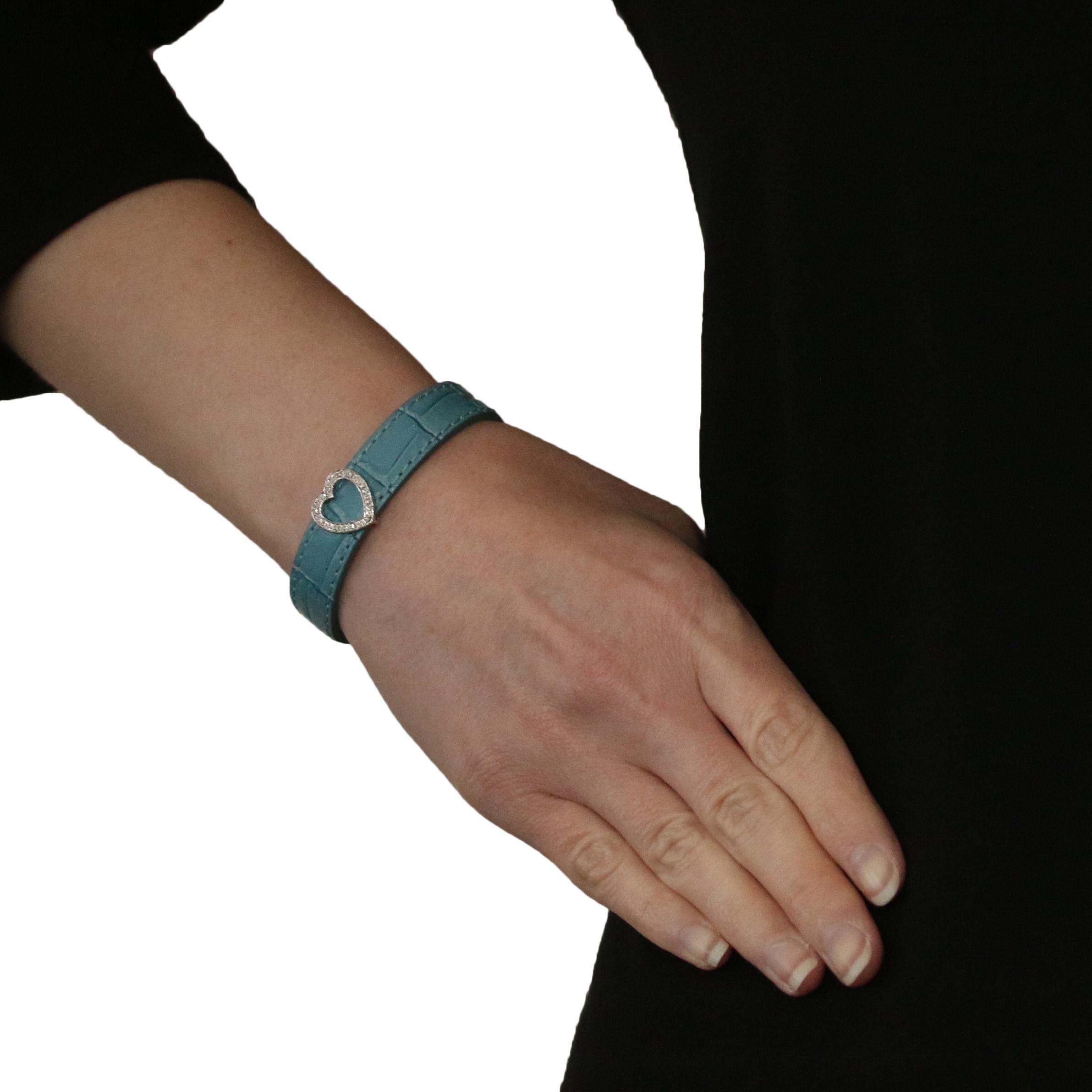 Brand: Effy

Metal Content: Guaranteed 14k Gold as stamped

Stone Information:
Natural Diamonds  
Clarity: VS1
Color: G
Cut: Round Brilliant 
Total Carats: 0.06ctw 

Material Information:
Genuine Leather
Color: Turquoise

Style: Leather Band