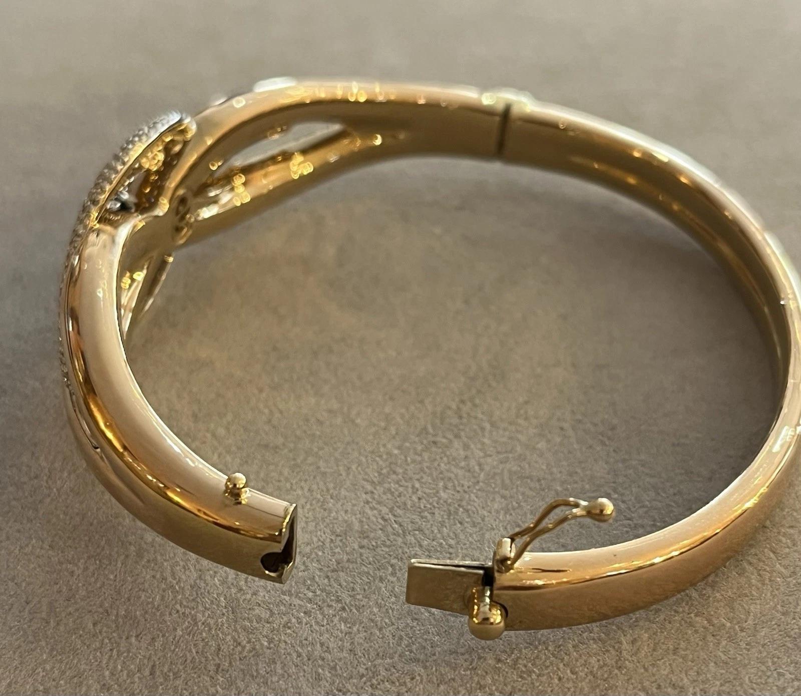 Taglio rotondo Effy Bracciale stile nodo con pavé di diamanti in oro rosa 14 carati in vendita